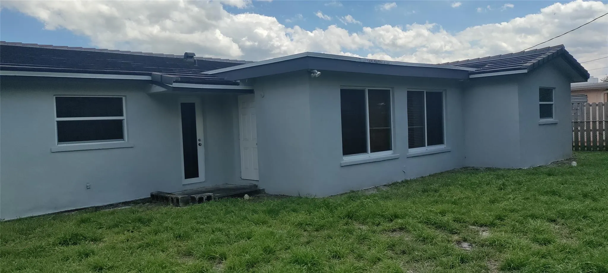 1131 NW 43rd Ave