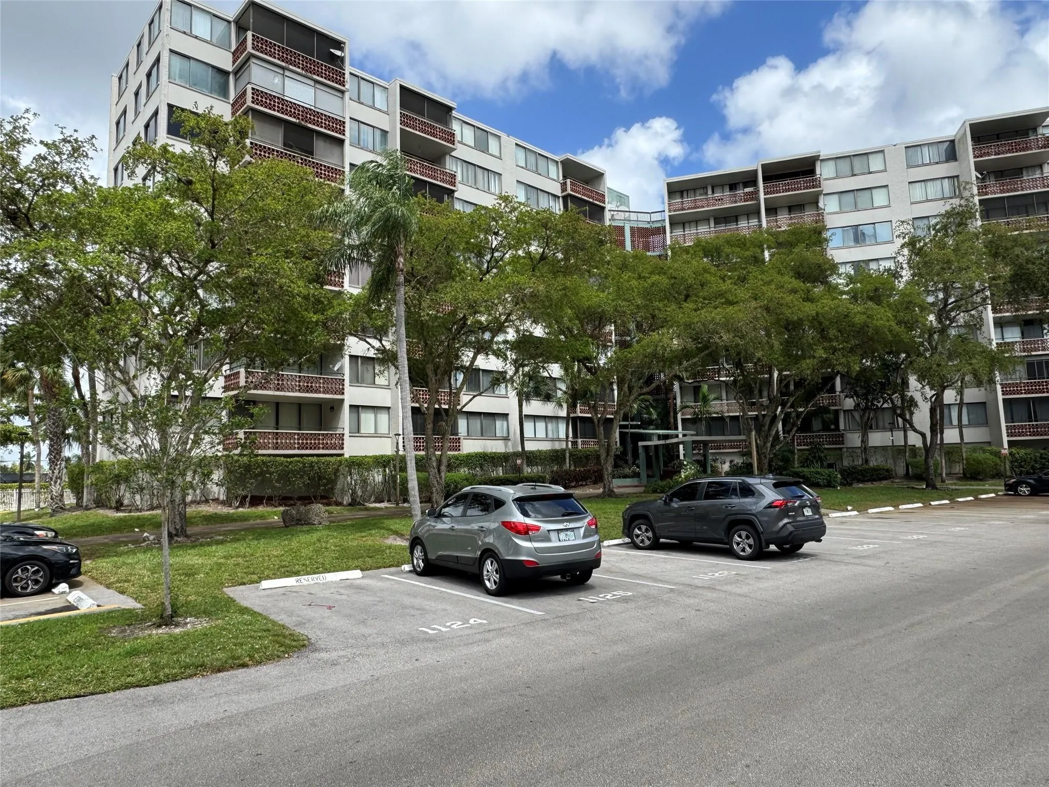 4222 Inverrary Blvd, #4702