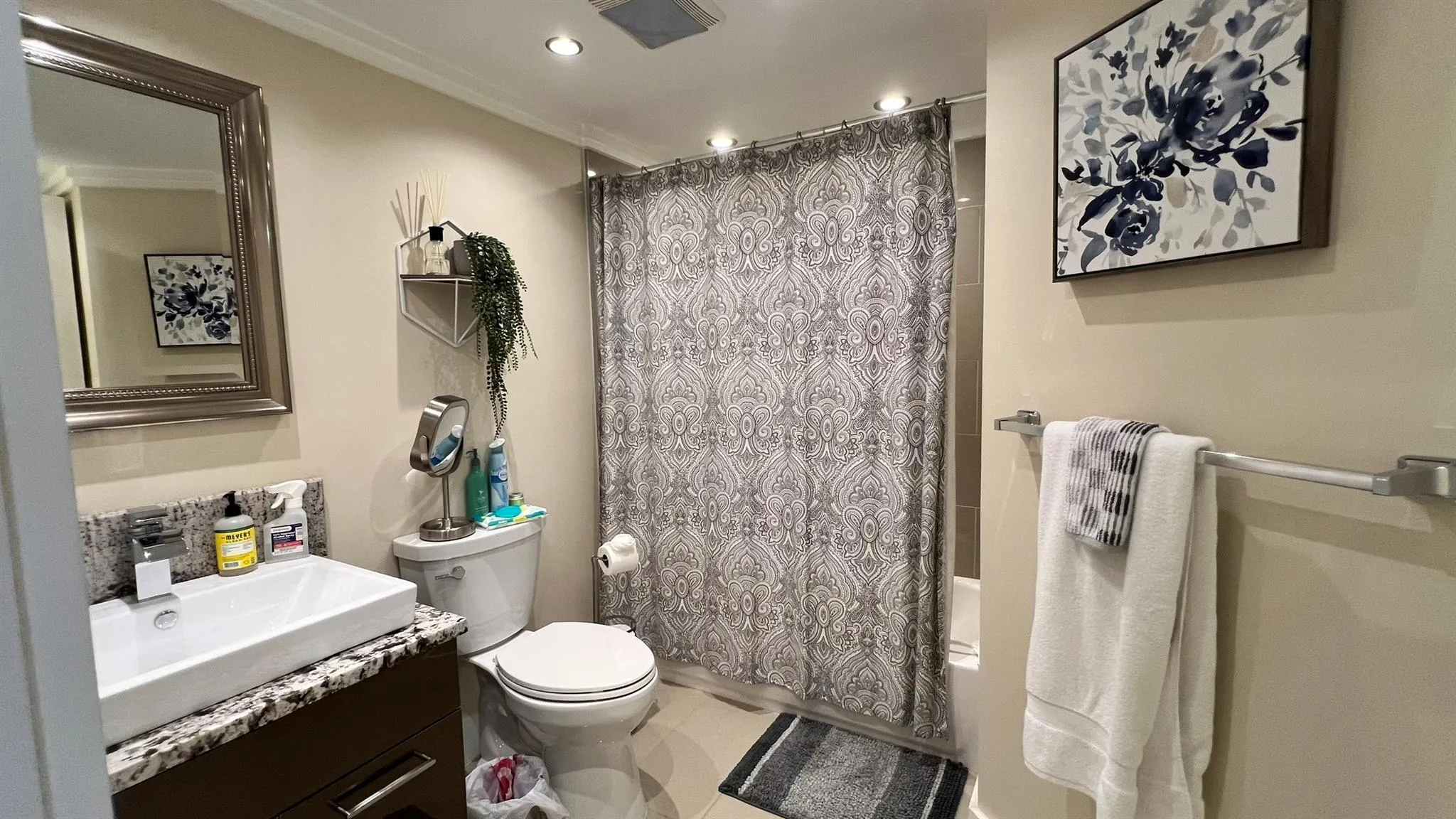 831 Lyons Rd, #23201