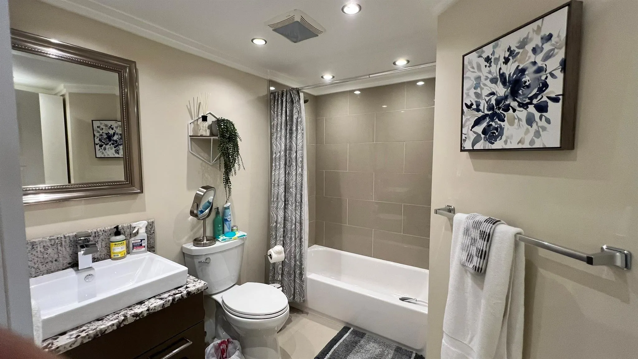 831 Lyons Rd, #23201