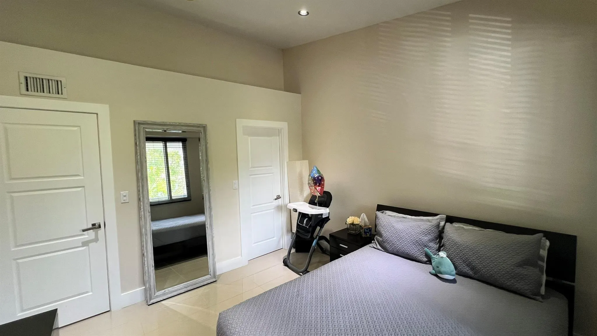 831 Lyons Rd, #23201