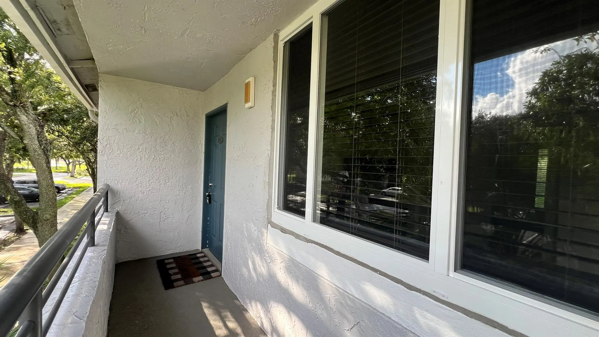 831 Lyons Rd, #23201