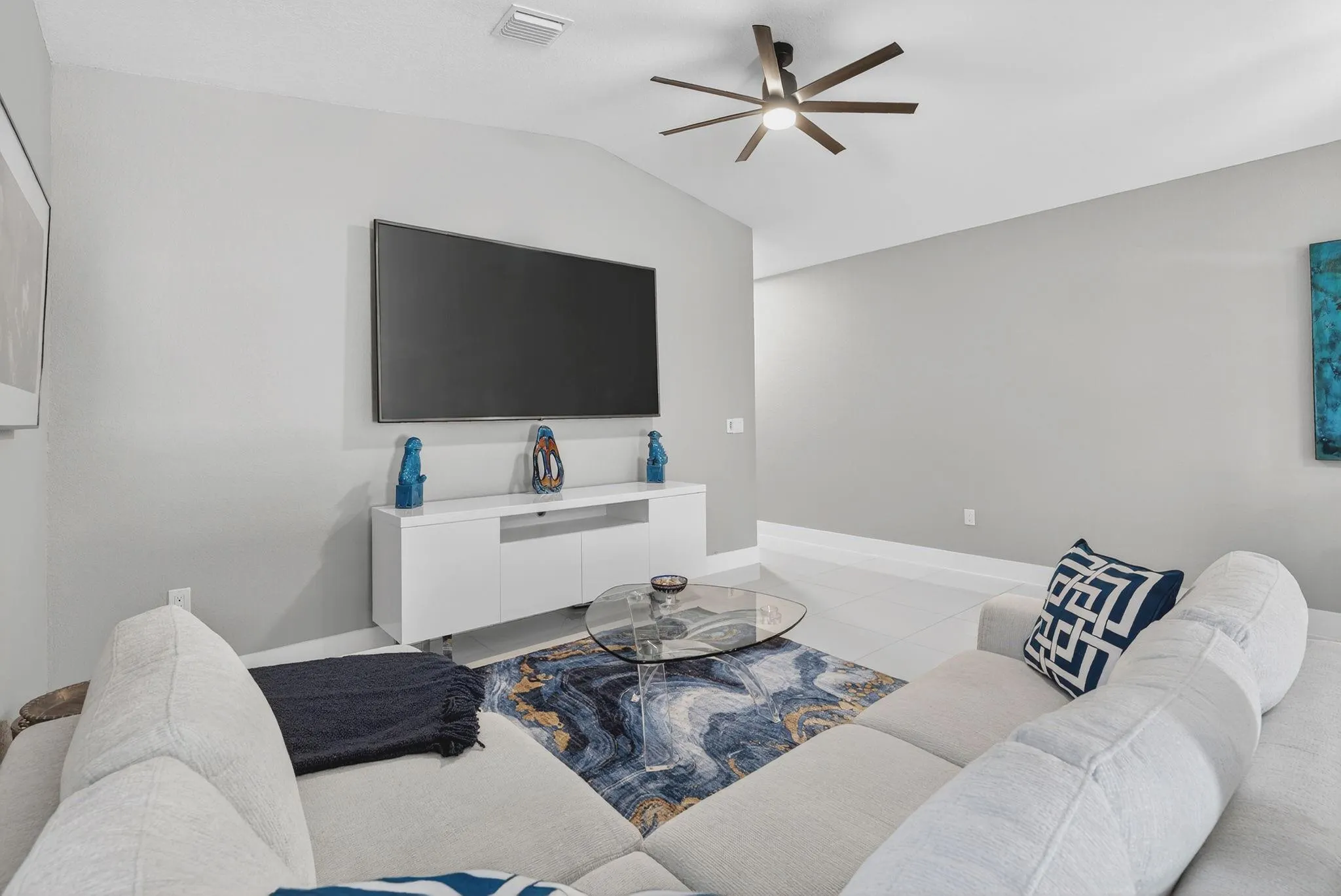 824 NE 14th Court