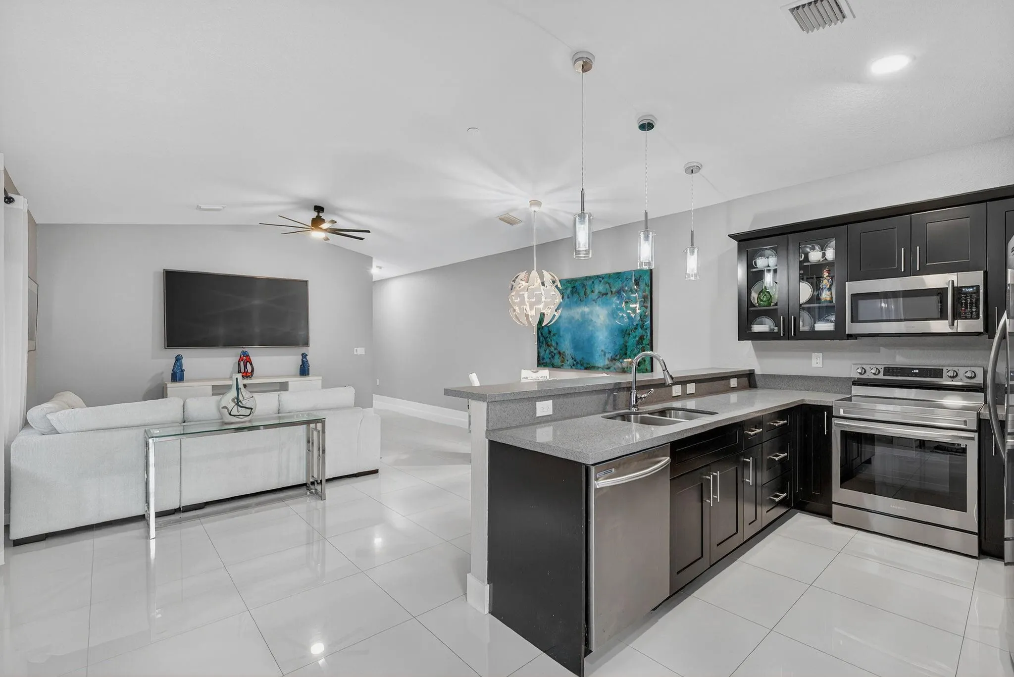 824 NE 14th Court