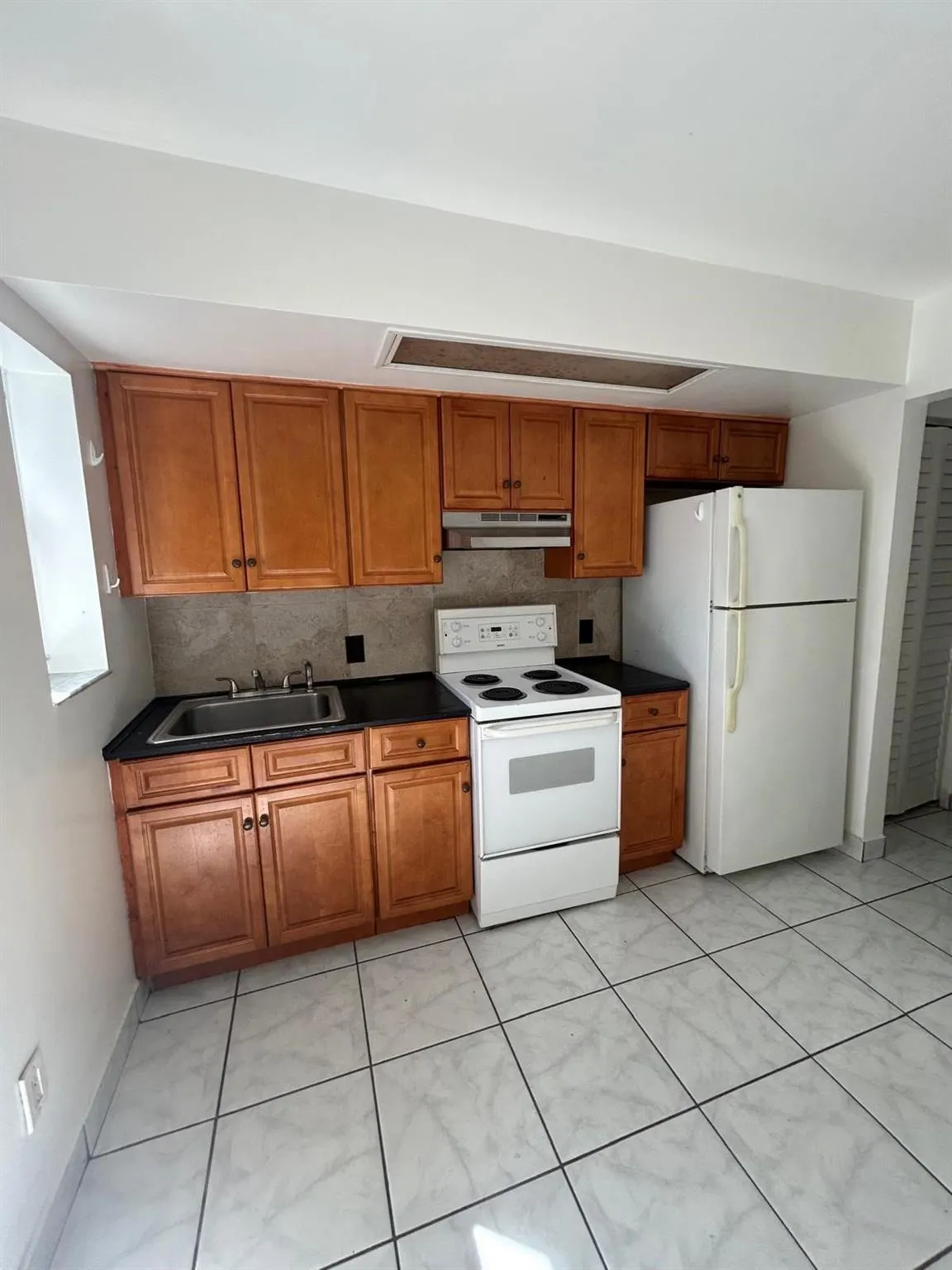 31 SW 10th St, #2
