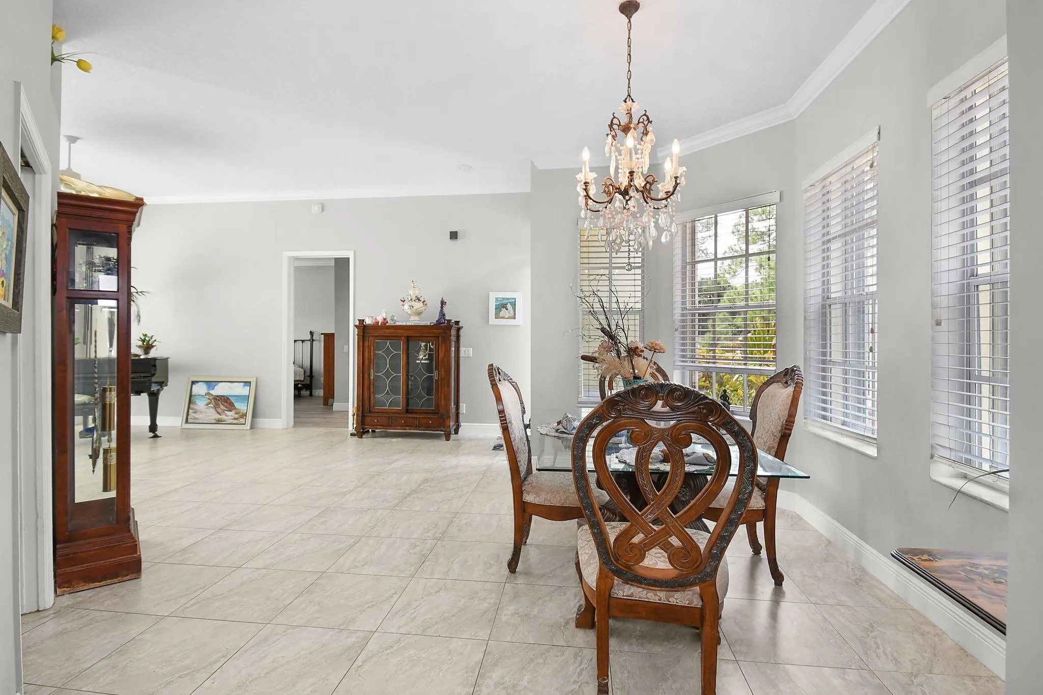 5602 SW sunshine Farms way