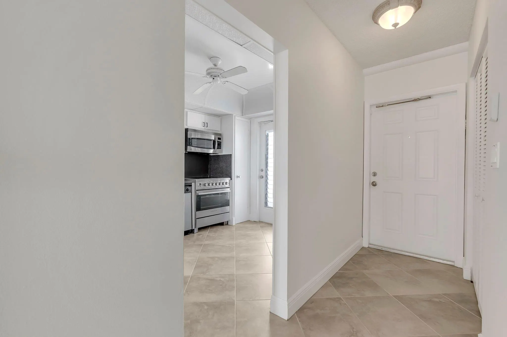 750 N Ocean Blvd, #1104