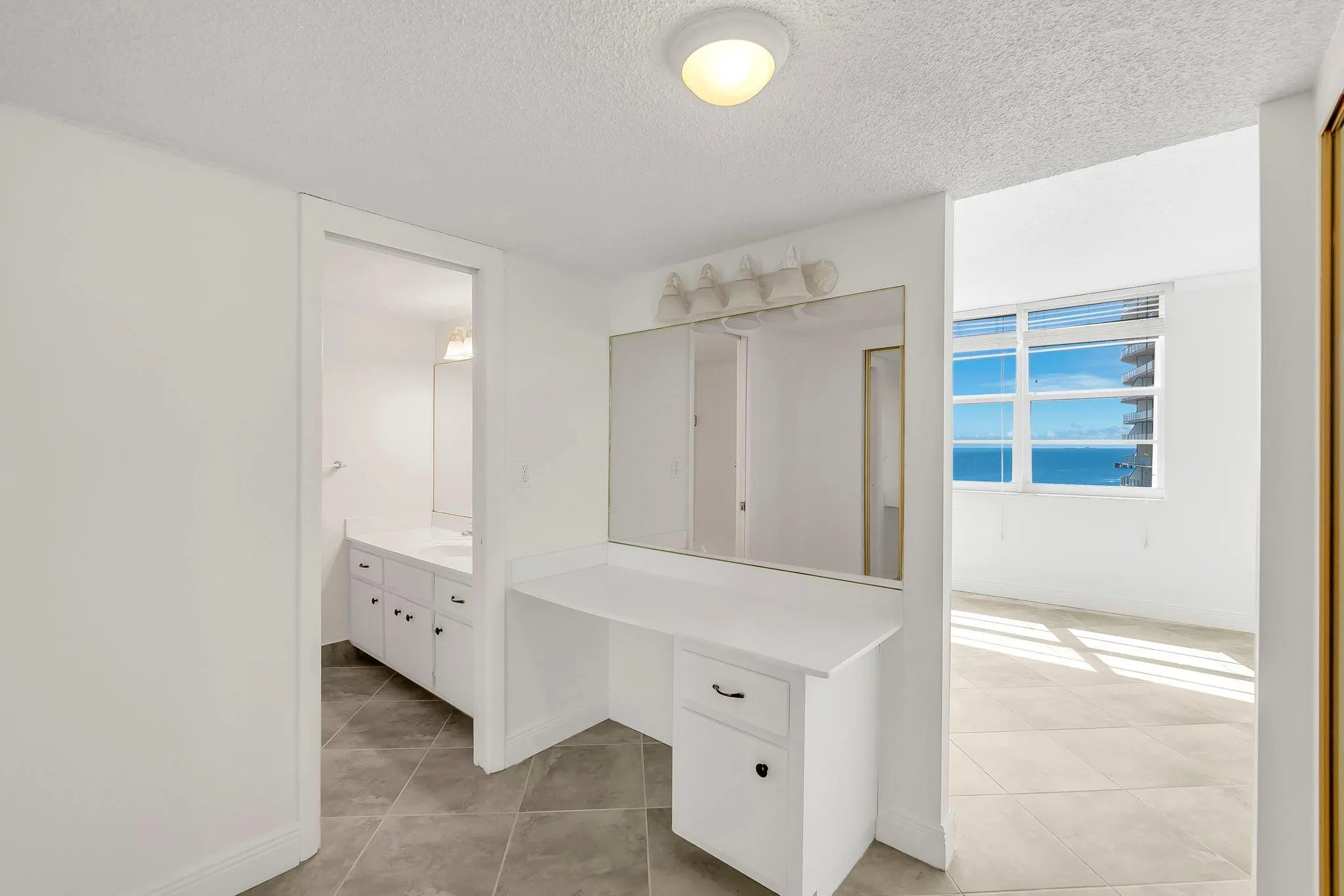 750 N Ocean Blvd, #1104