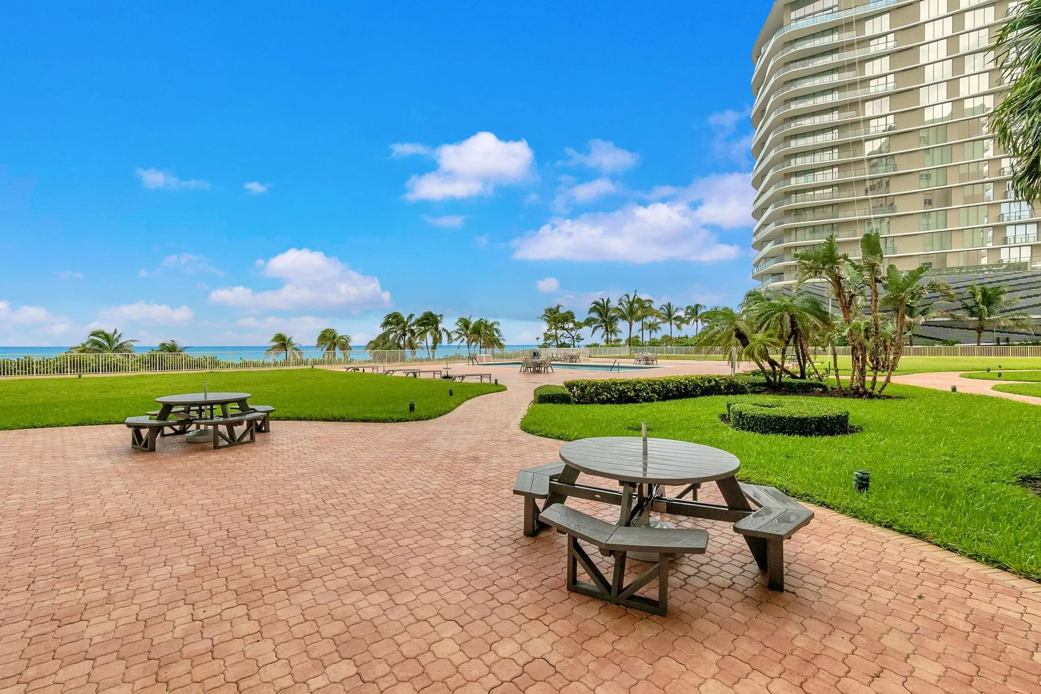 750 N Ocean Blvd, #1104