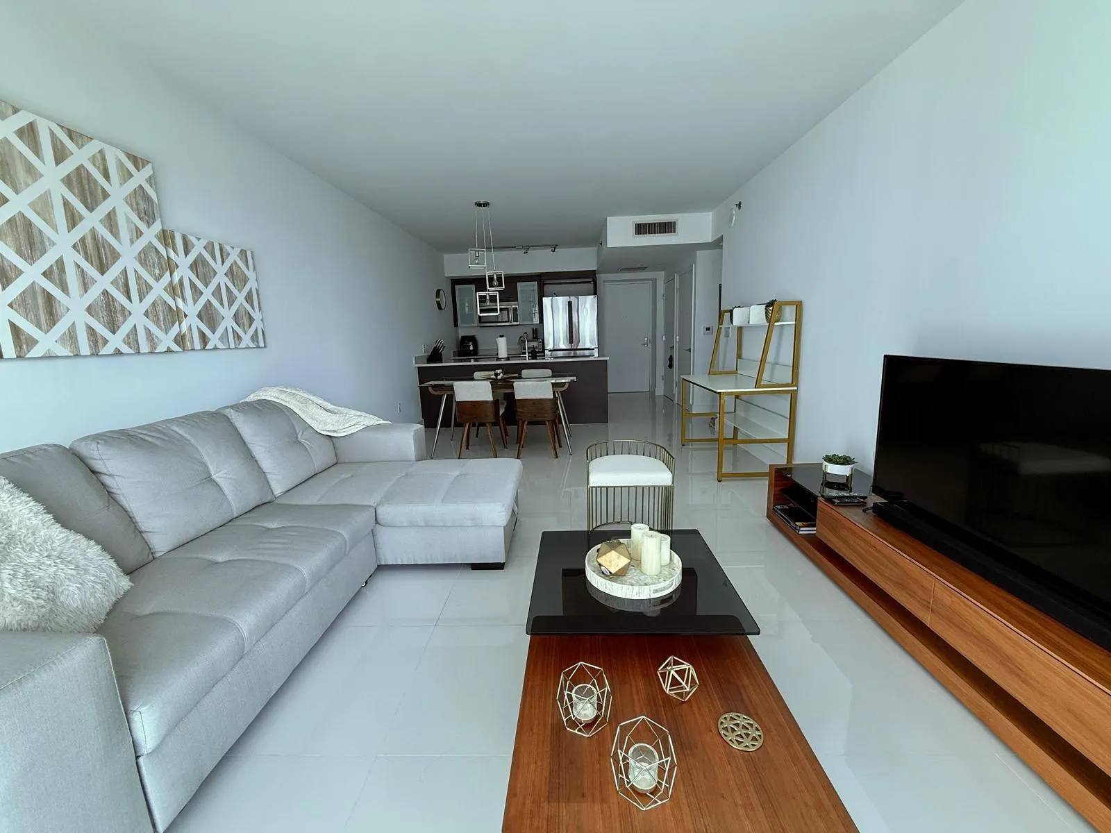 500 Brickell Avenue, #3606