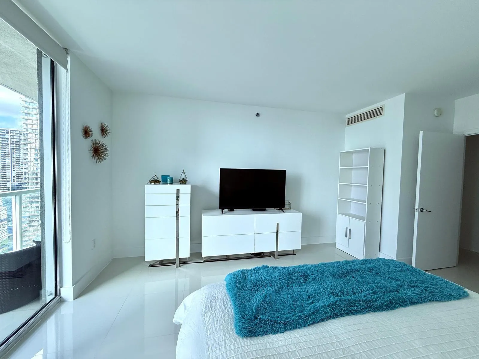 500 Brickell Avenue, #3606