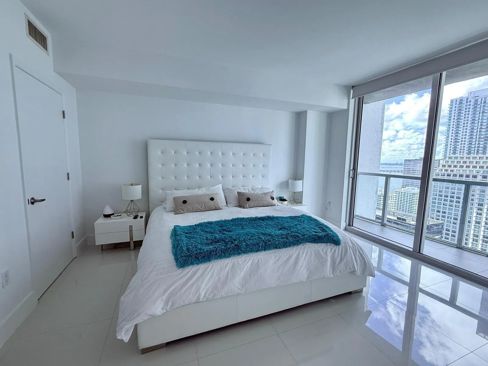 500 Brickell Avenue, #3606