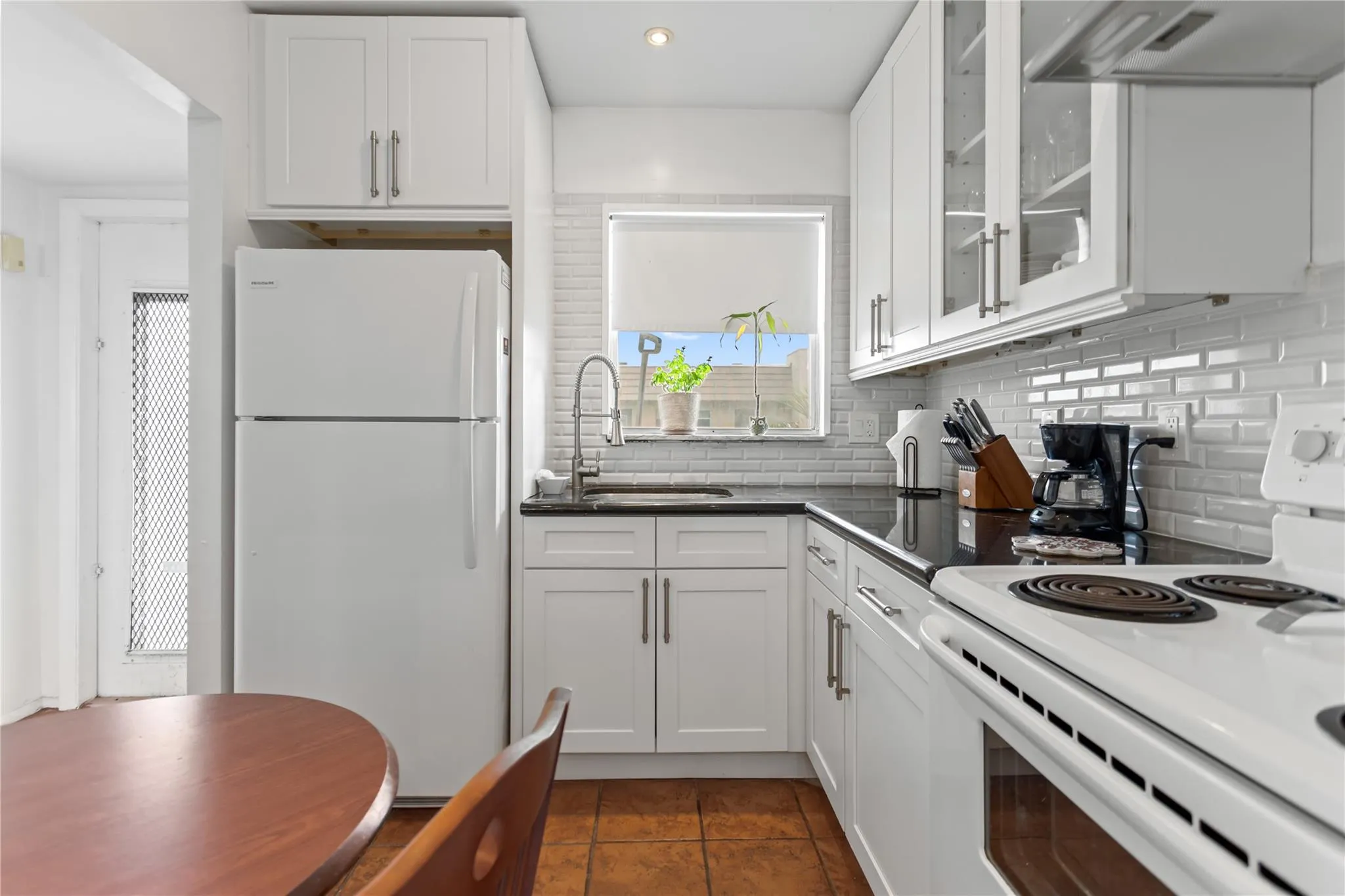 8280 Sunrise Lakes Blvd, #306