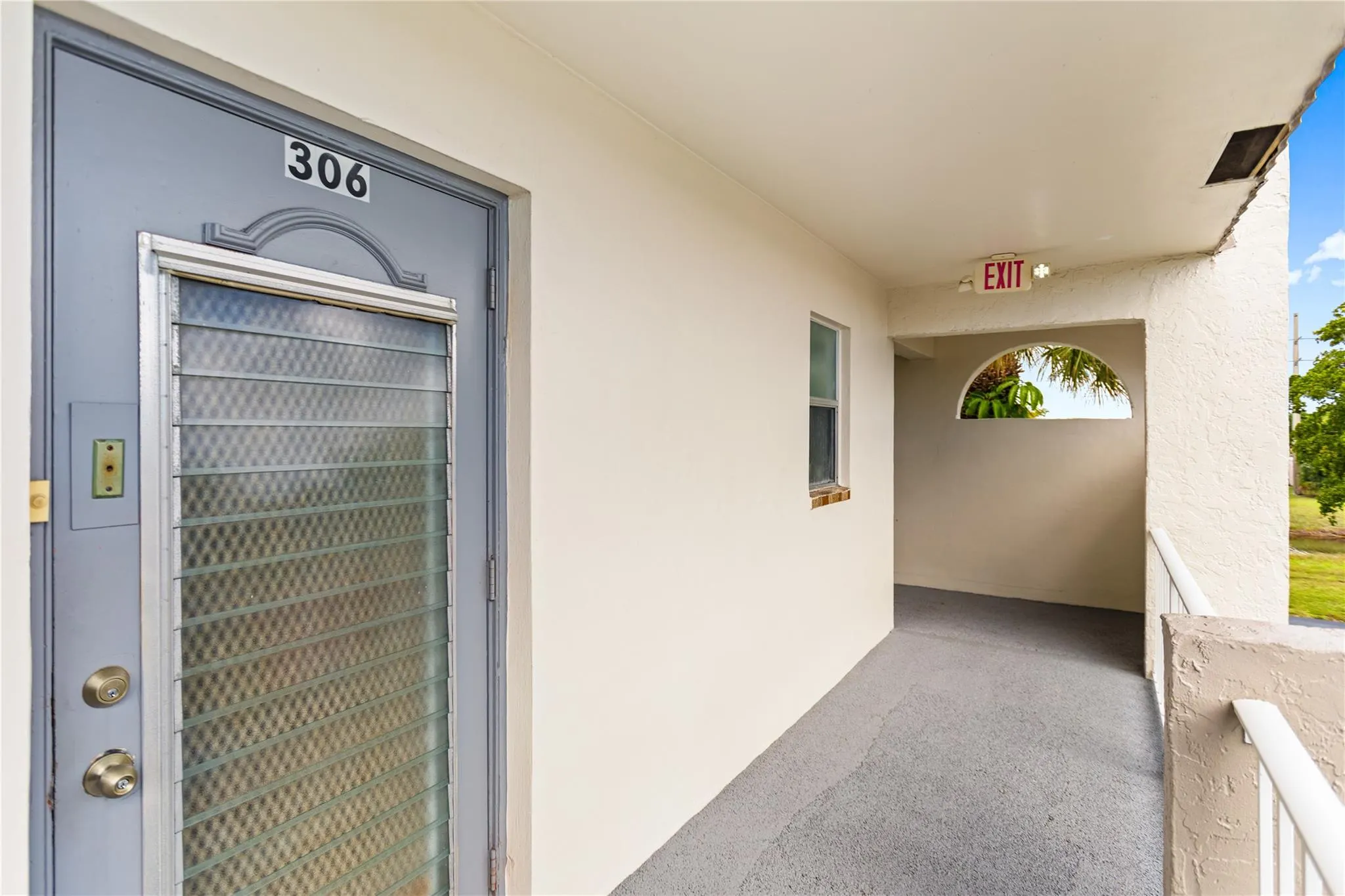 8280 Sunrise Lakes Blvd, #306