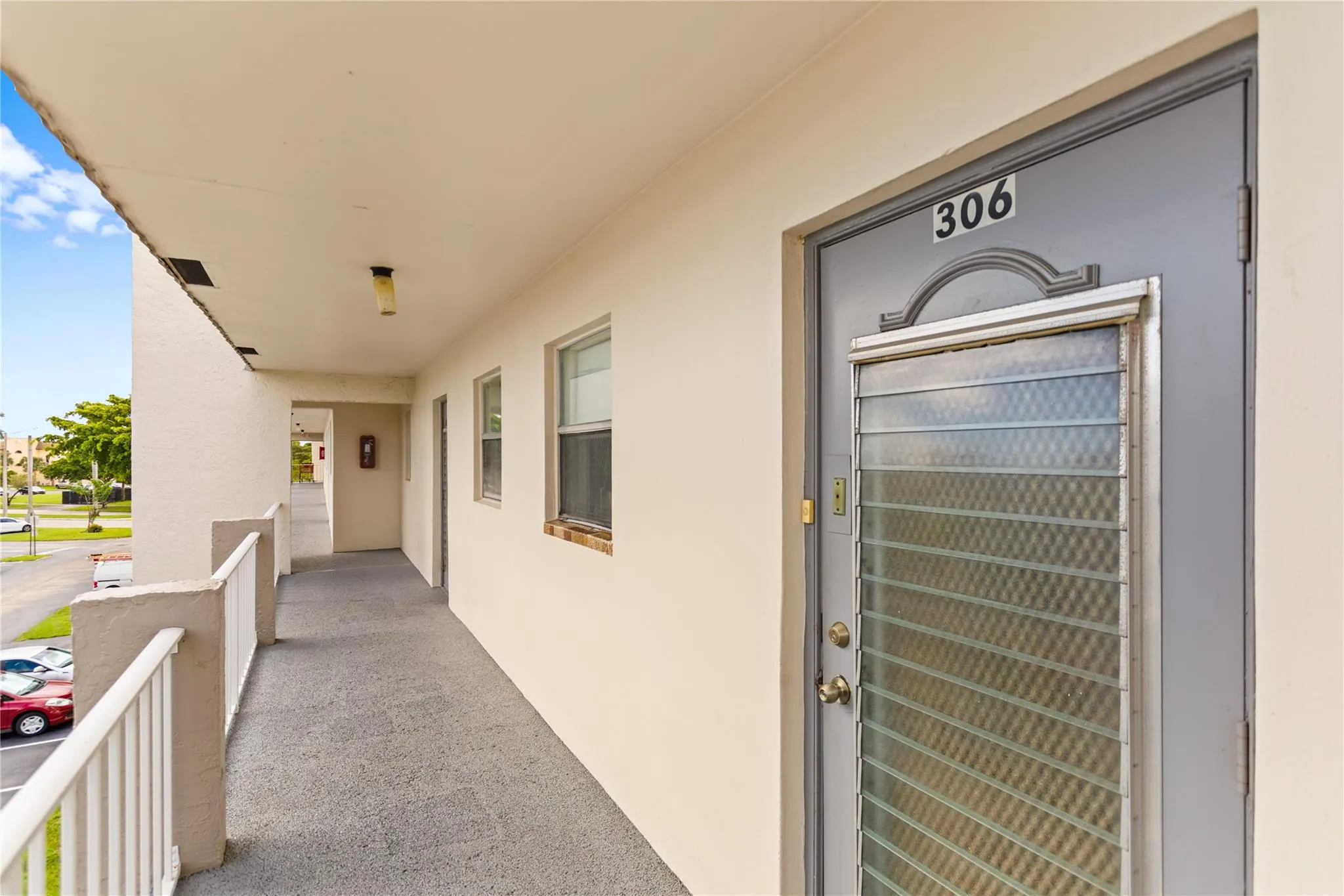 8280 Sunrise Lakes Blvd, #306
