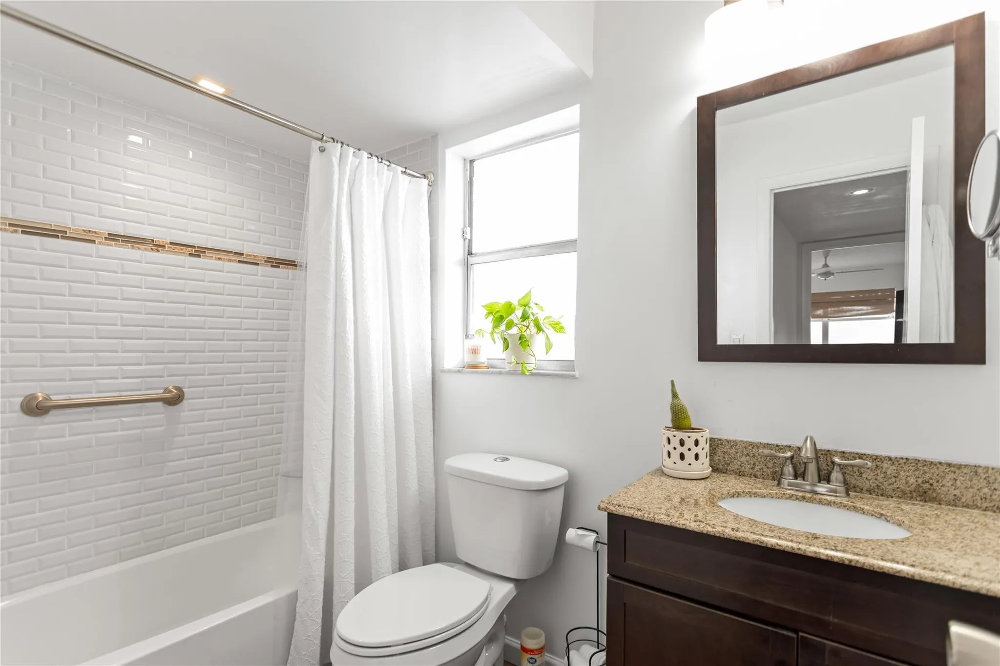 8280 Sunrise Lakes Blvd, #306