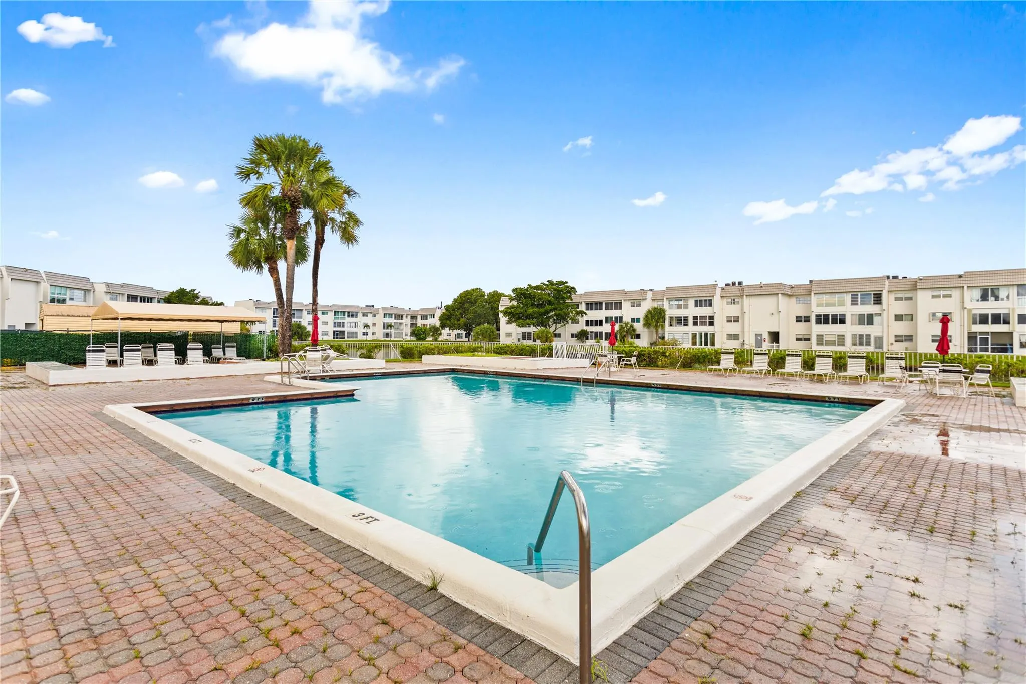 8280 Sunrise Lakes Blvd, #306