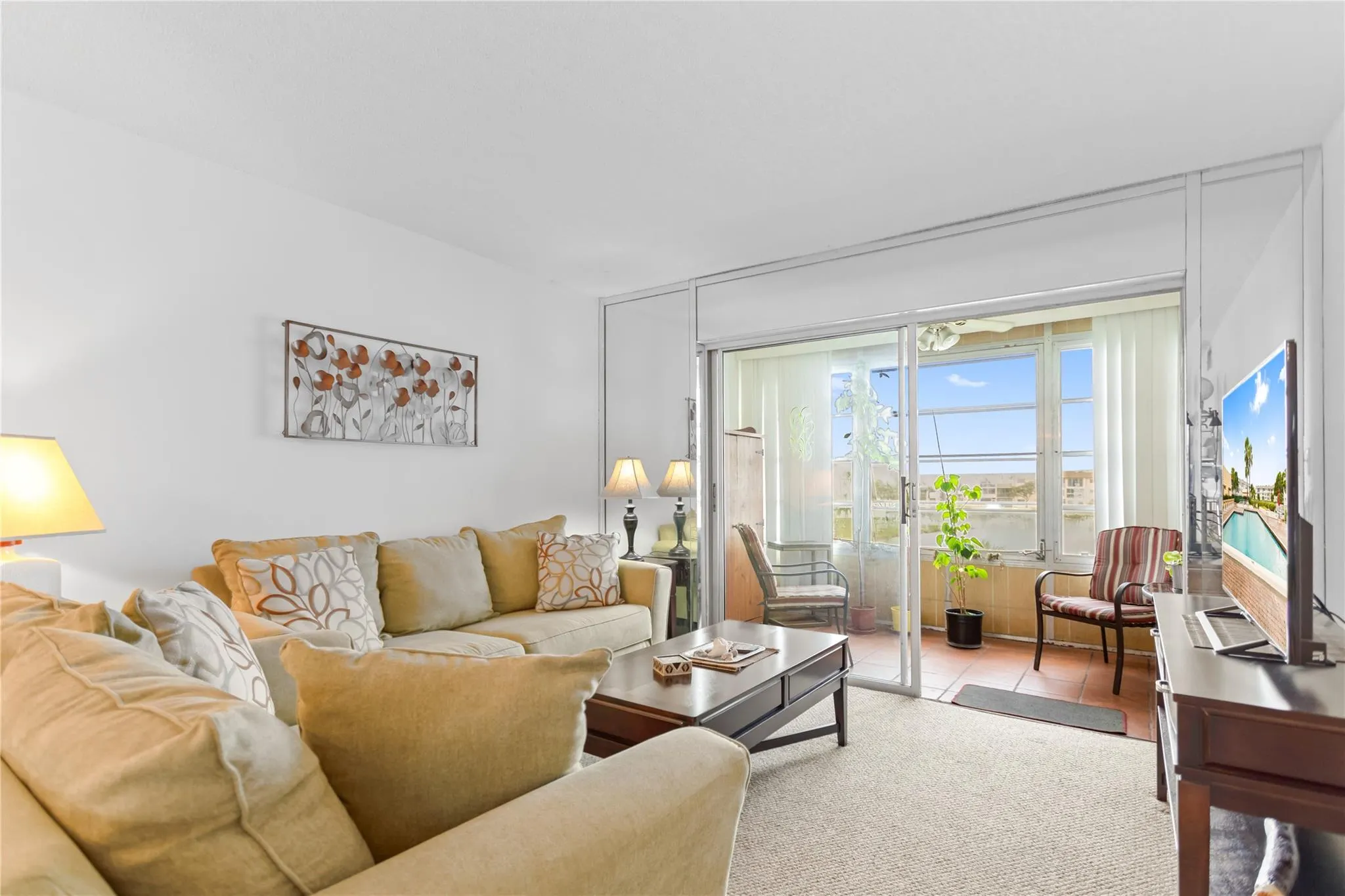 8280 Sunrise Lakes Blvd, #306