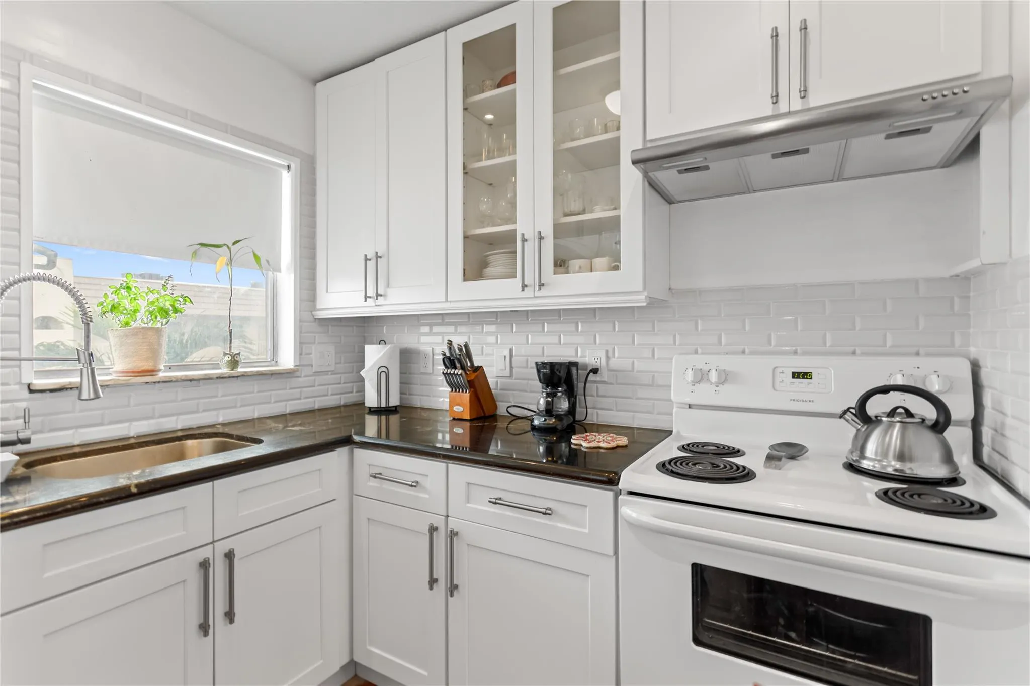 8280 Sunrise Lakes Blvd, #306