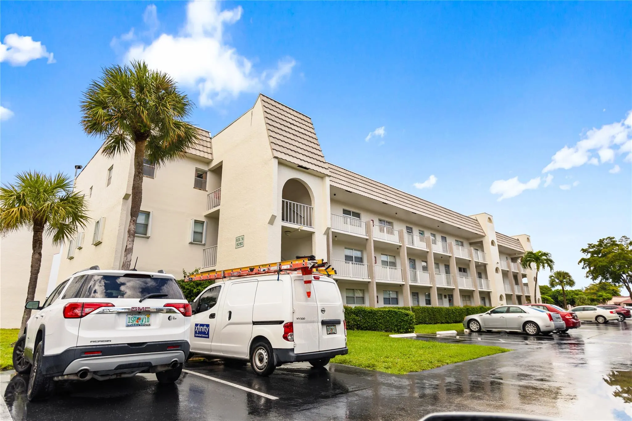 8280 Sunrise Lakes Blvd, #306
