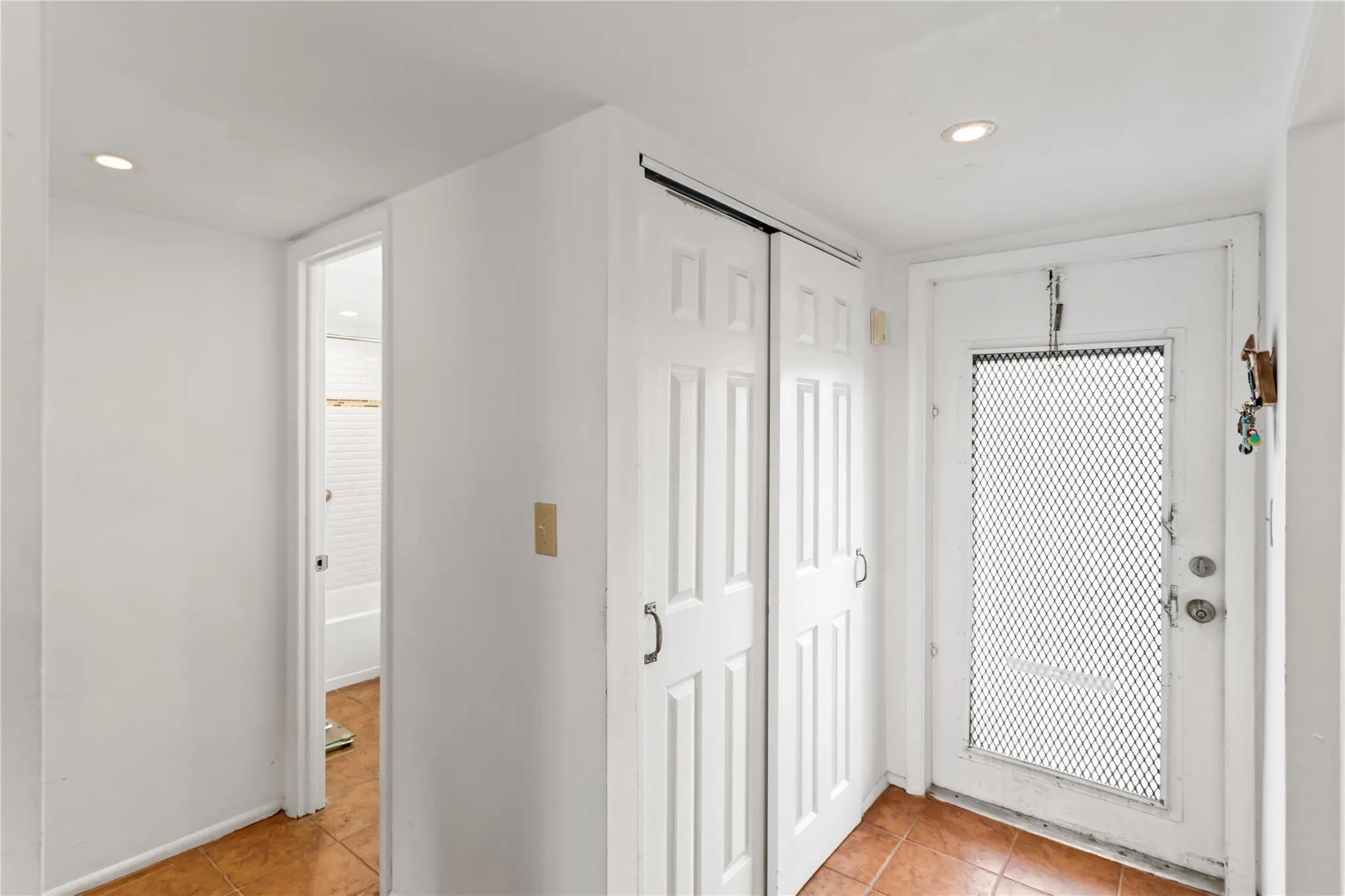8280 Sunrise Lakes Blvd, #306