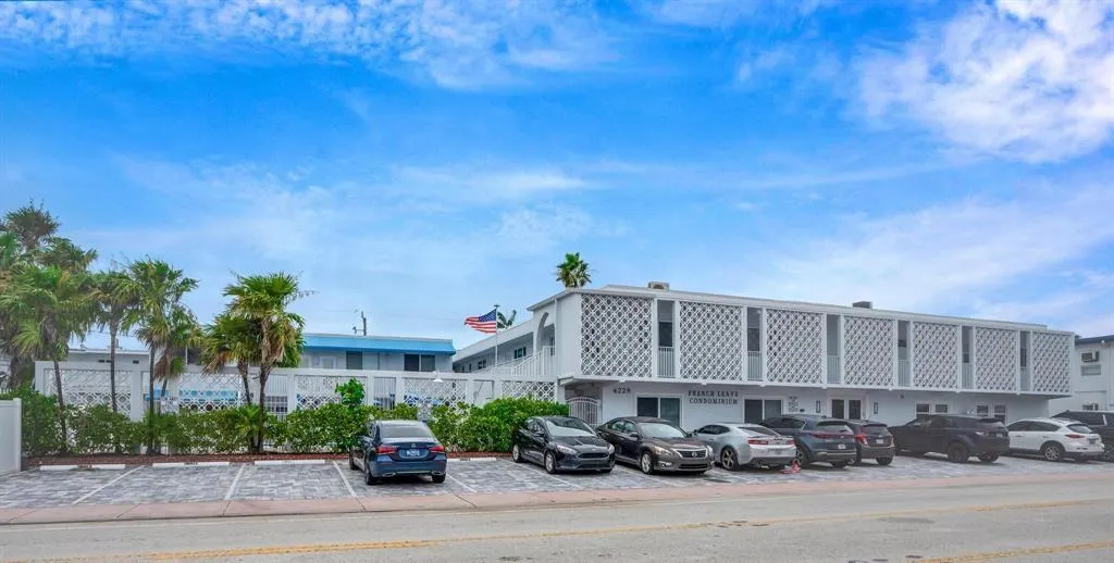 4228 N Ocean blvd, #14