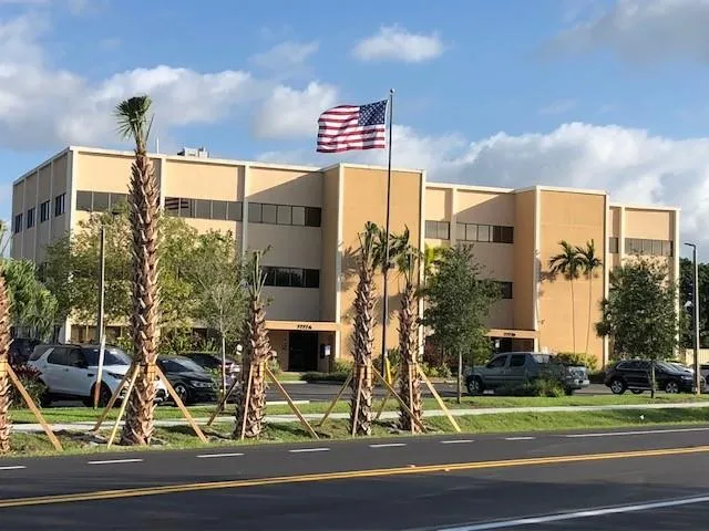 7777 Davie Road Ext, #105B