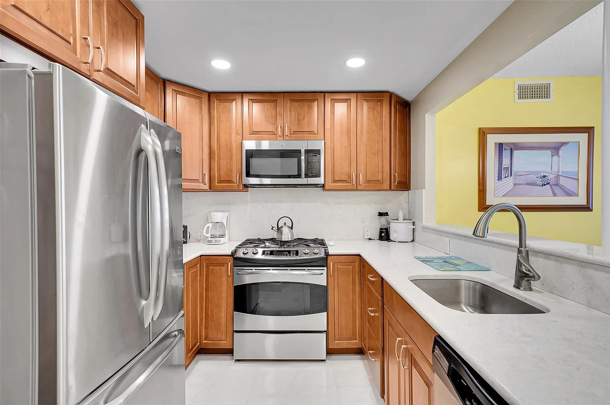 3140 S Ocean Dr, #609