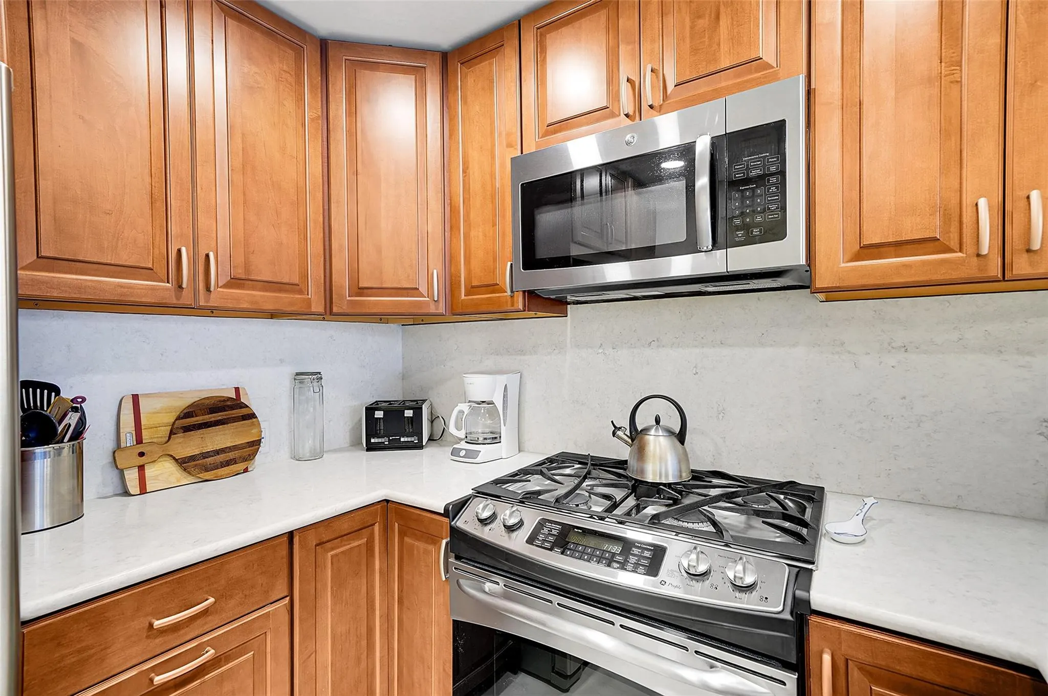 3140 S Ocean Dr, #609