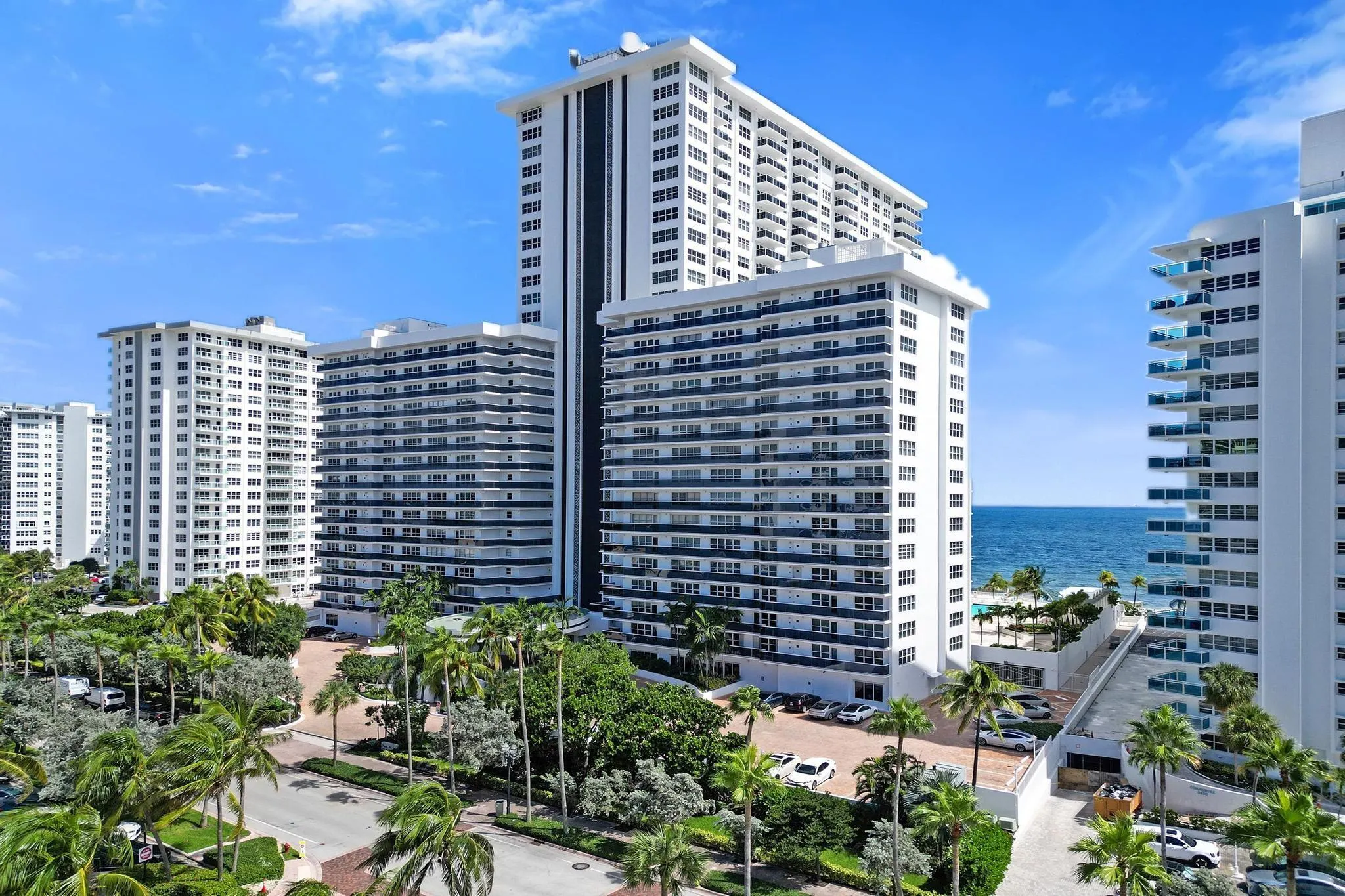 3500 Galt Ocean Dr, #807