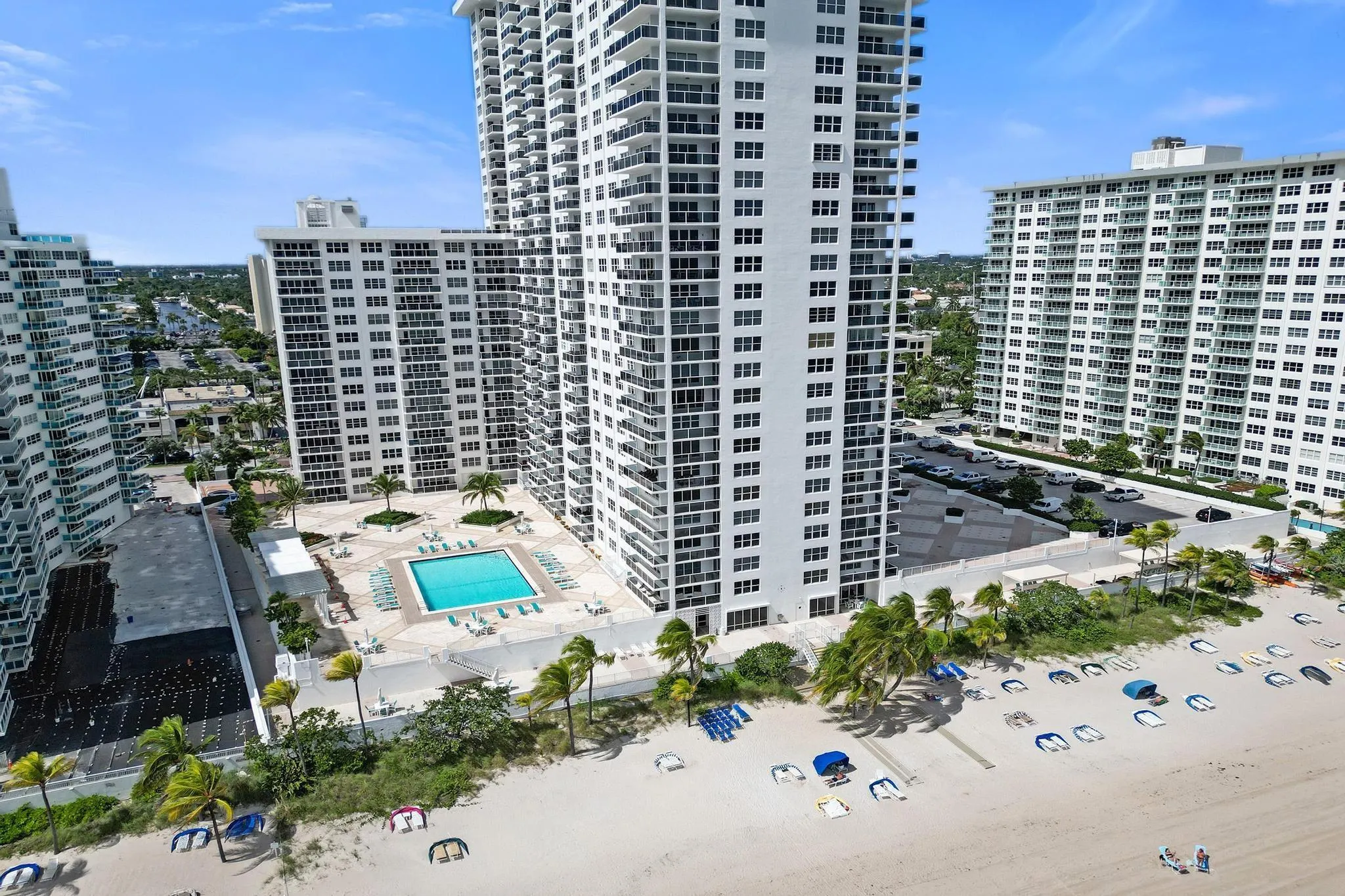 3500 Galt Ocean Dr, #807