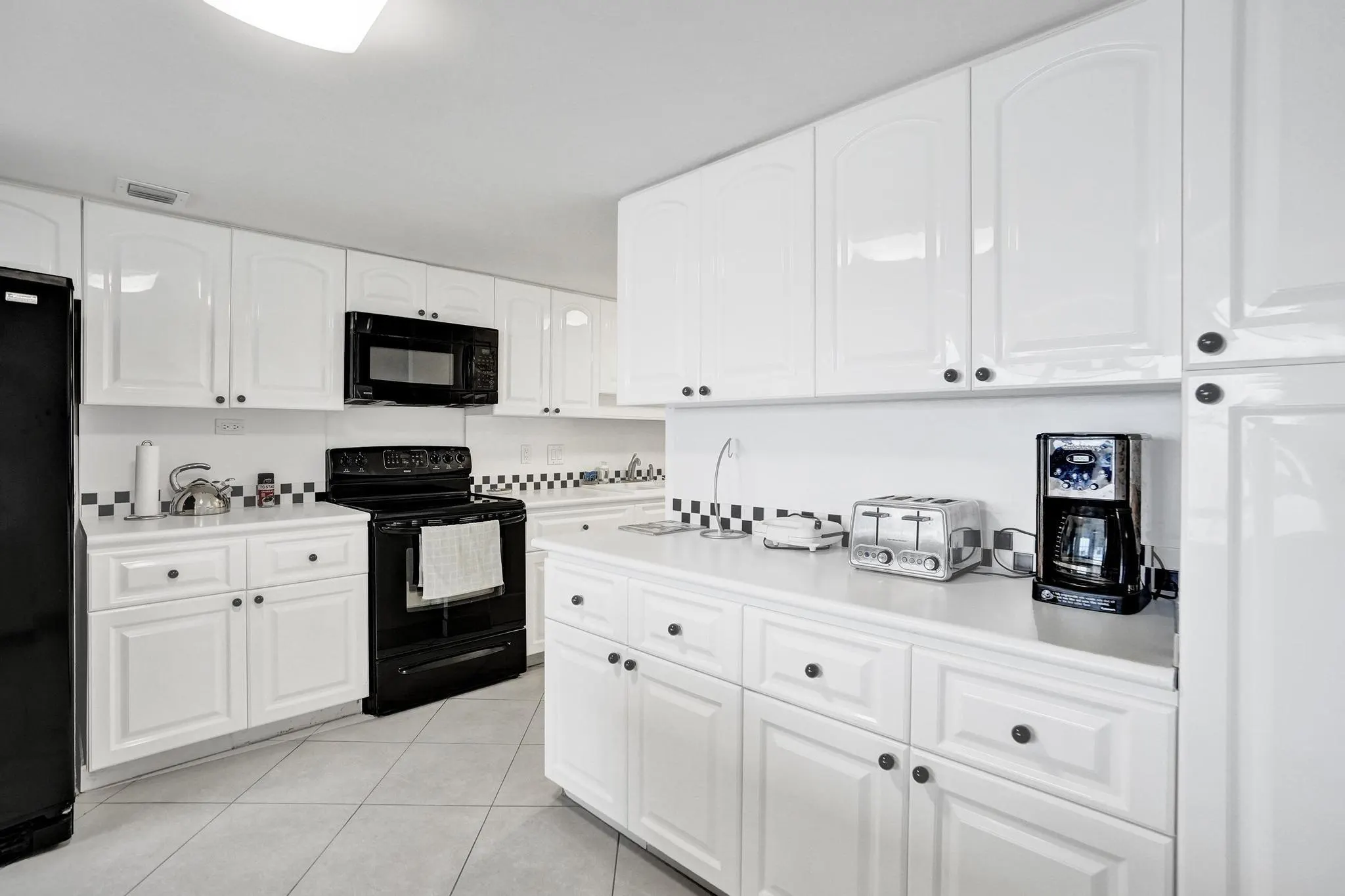 3500 Galt Ocean Dr, #807