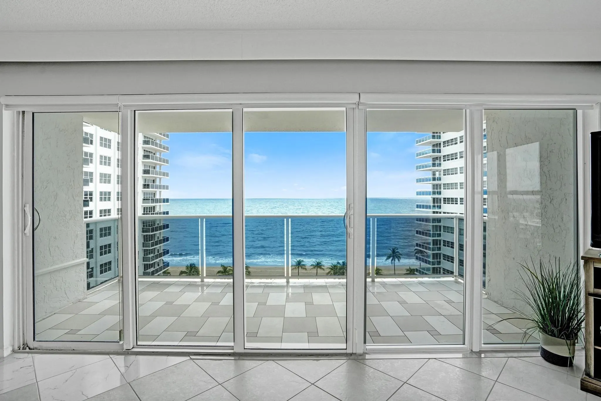 3500 Galt Ocean Dr, #807