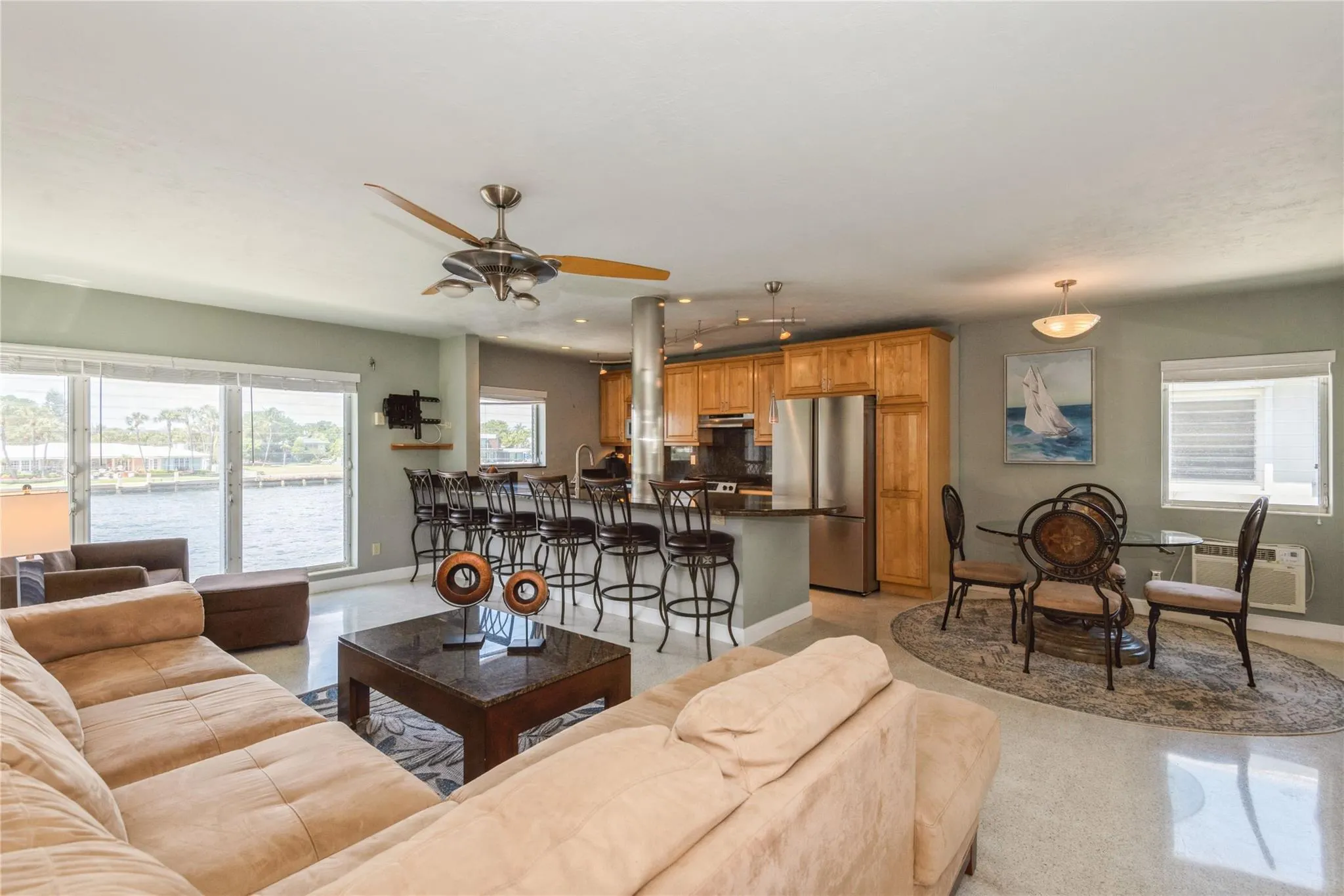 561 Bayshore Dr, #1