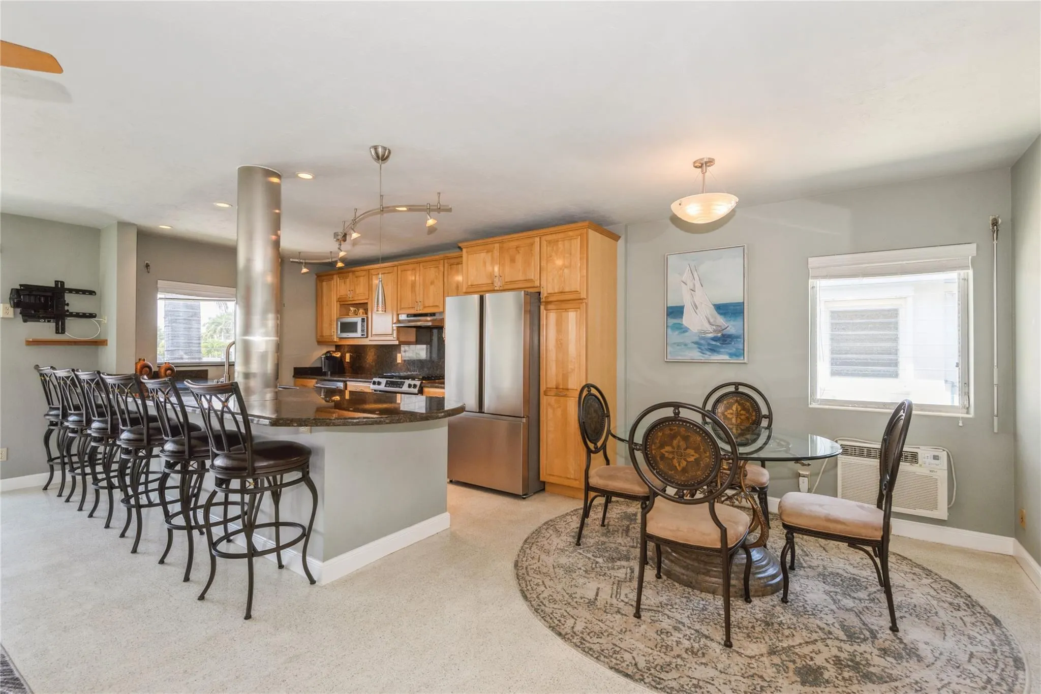 561 Bayshore Dr, #1
