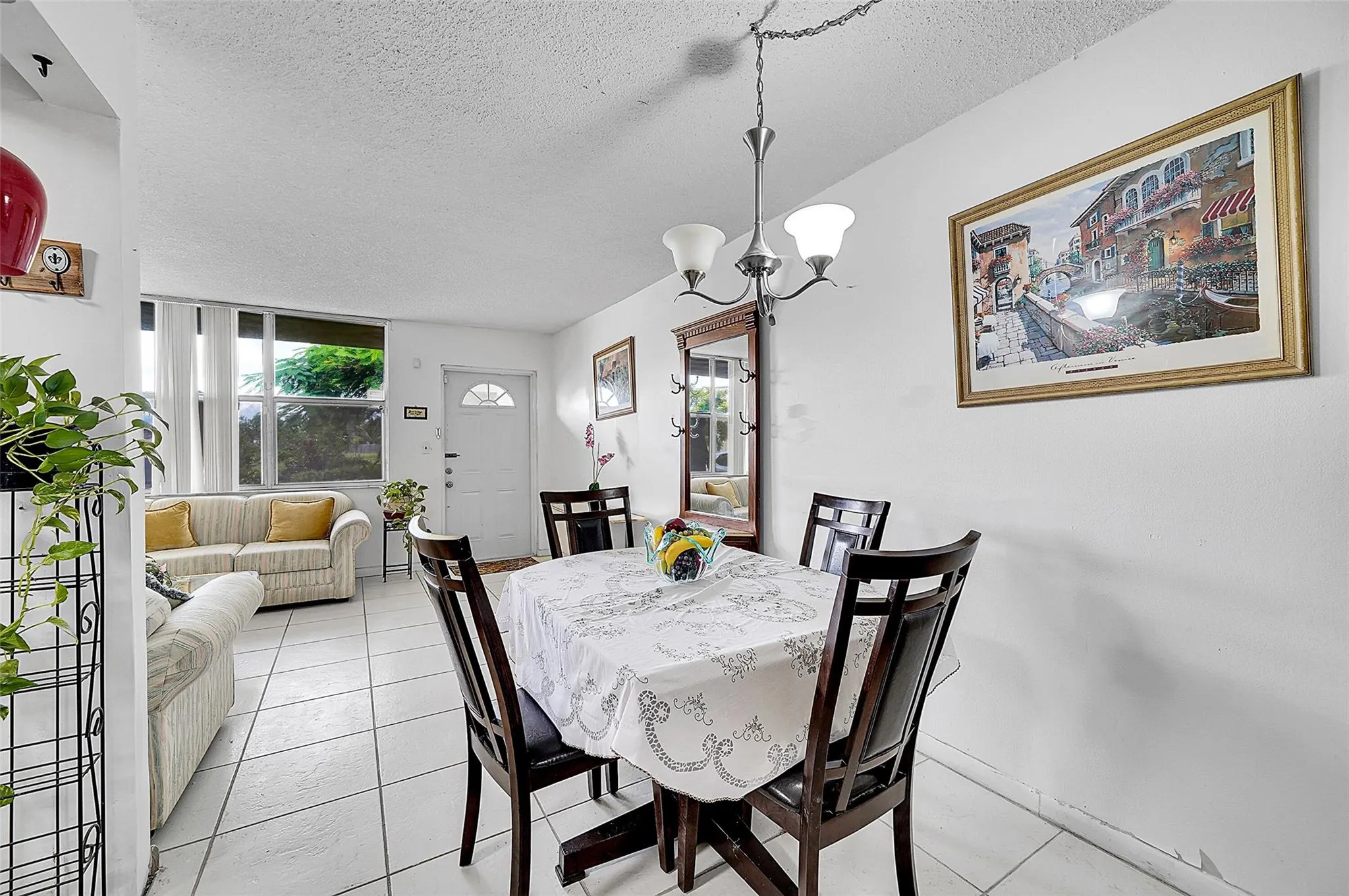 9061 Sunrise Lakes Blvd, #102