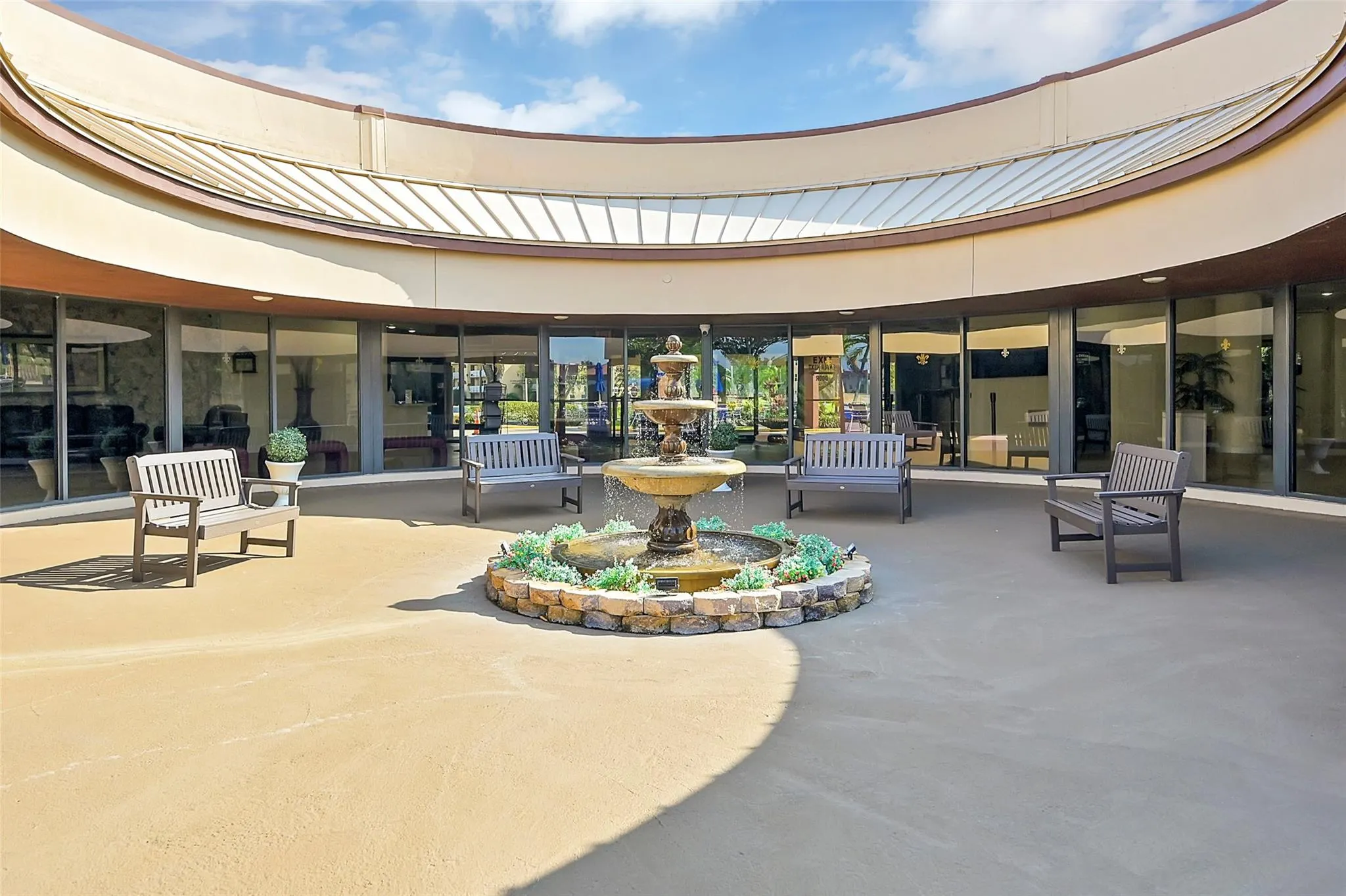 9061 Sunrise Lakes Blvd, #102