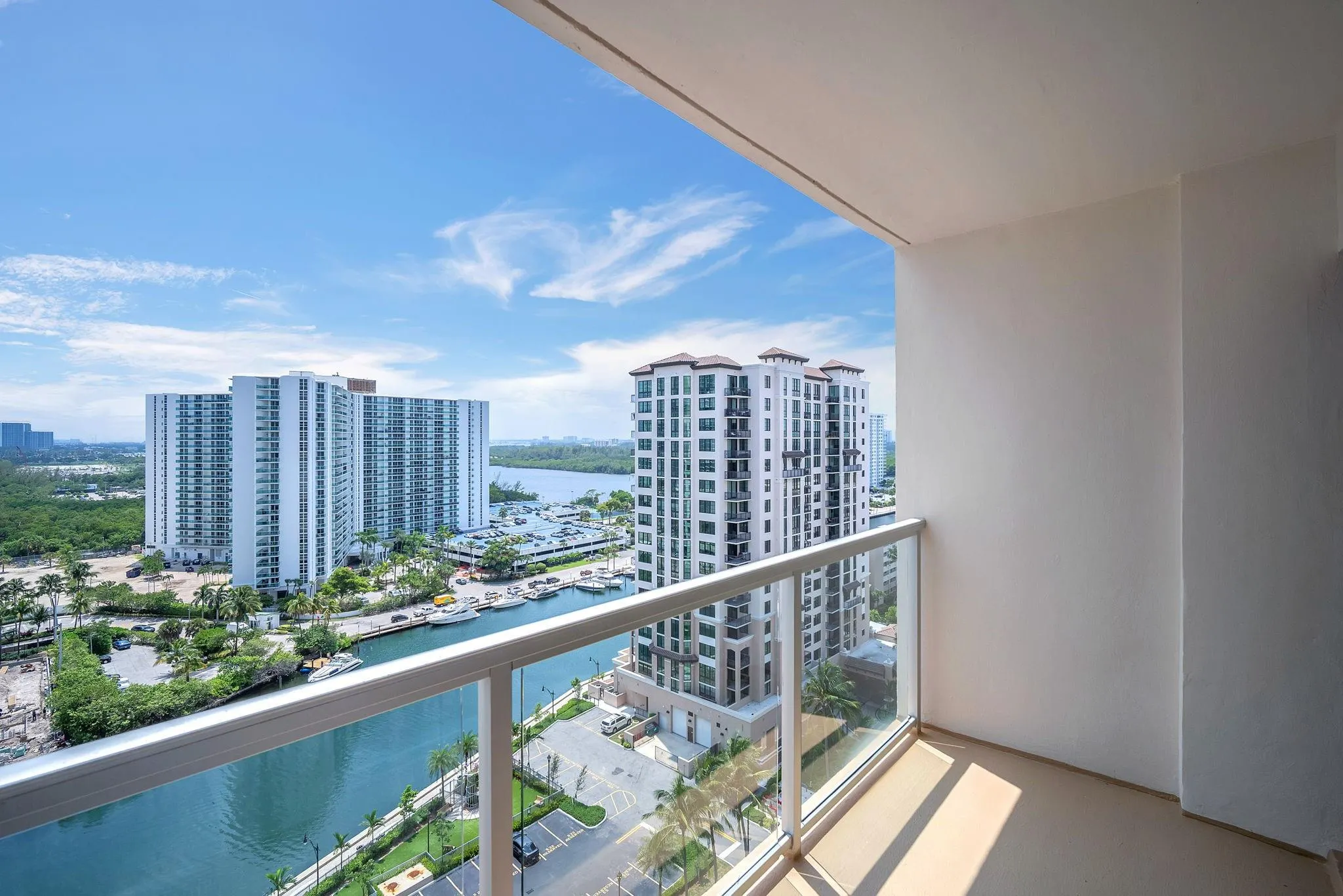100 Kings Point, #720