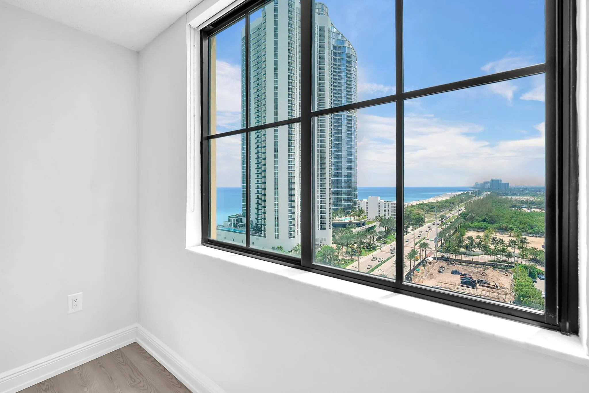 100 Kings Point, #720