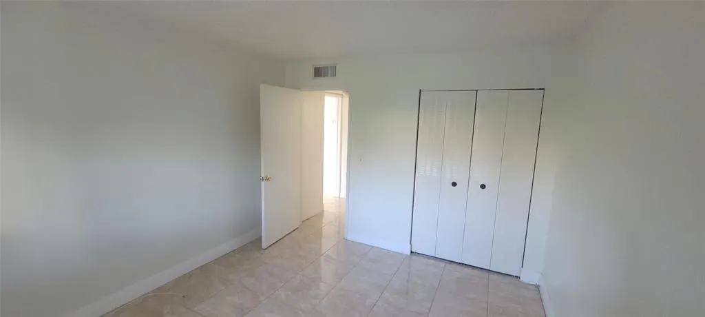 9421 SW Evergreen Pl, #102