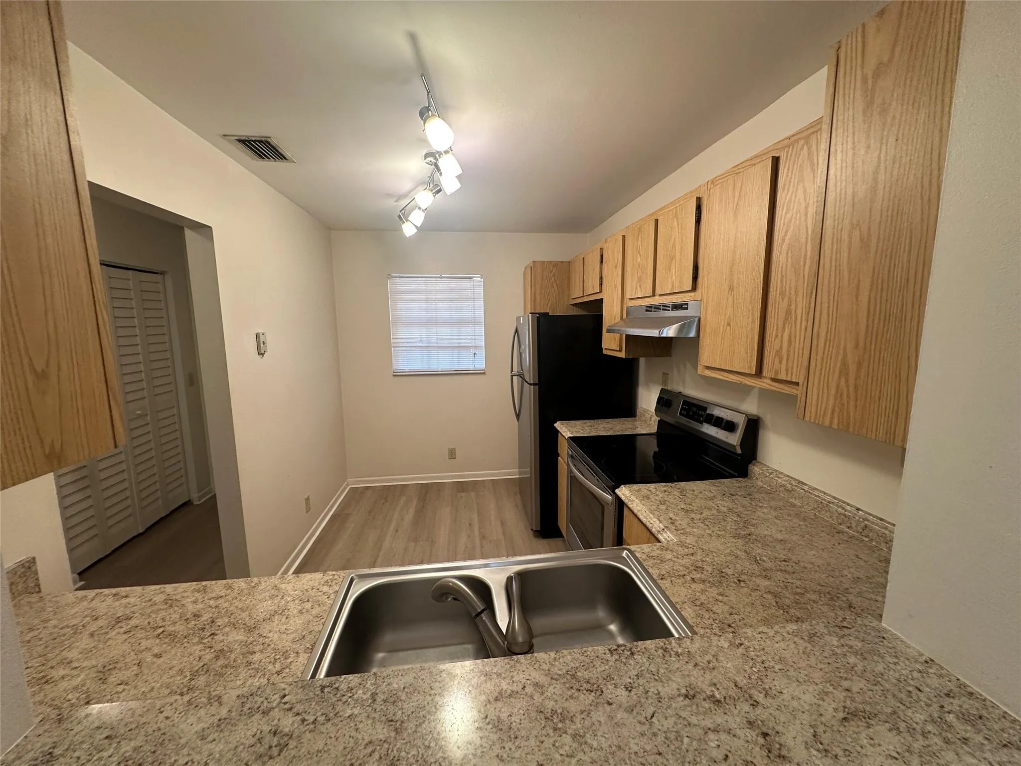 3034 Coral Springs Dr, #202