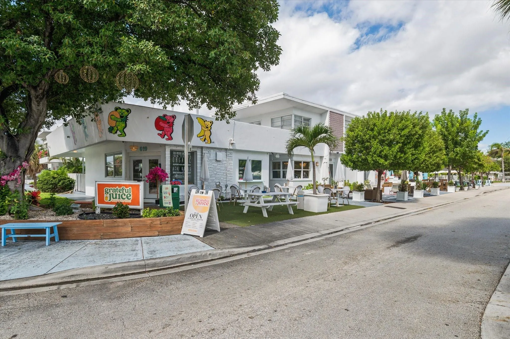 561 Bayshore Dr, #1