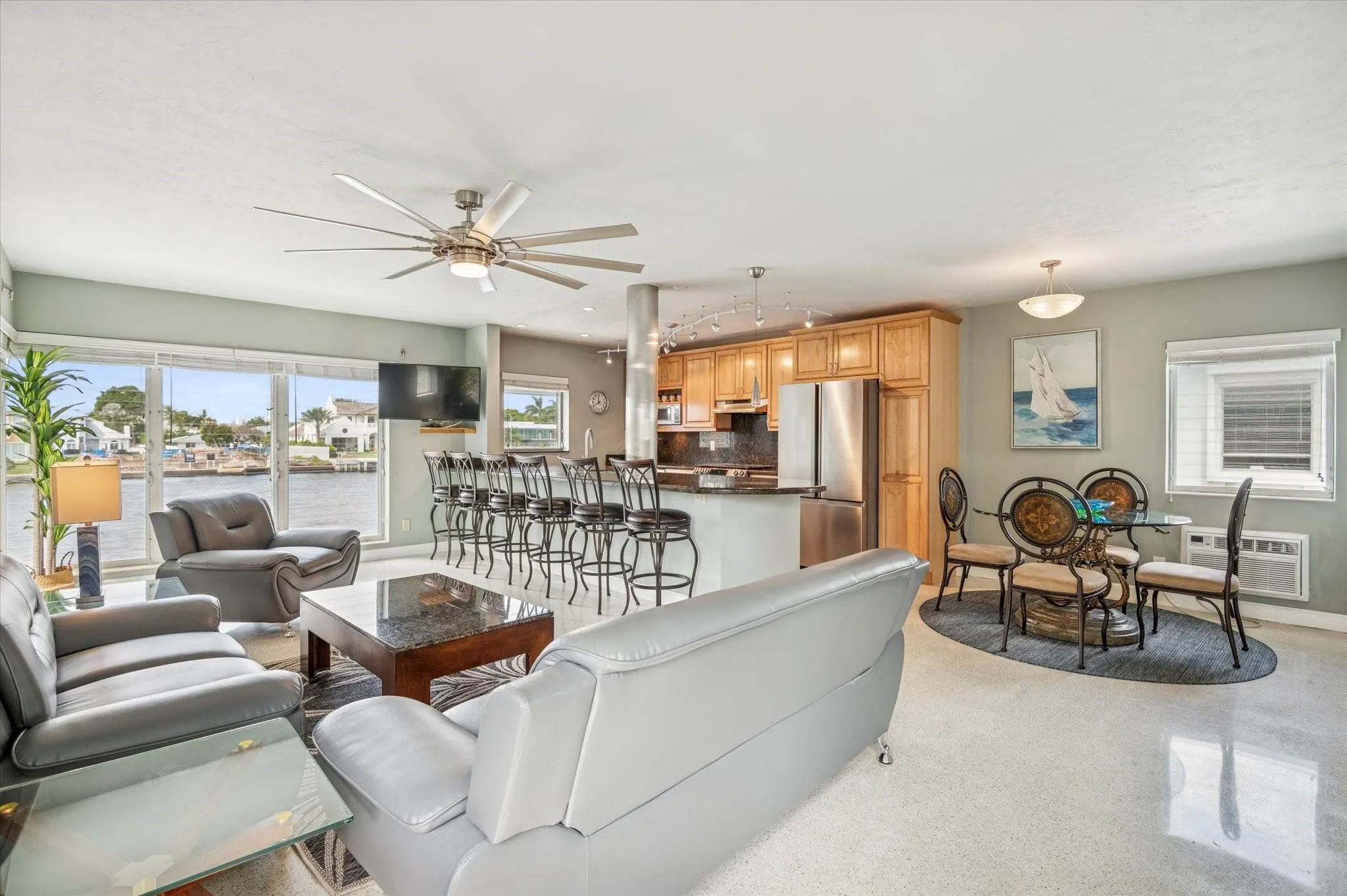 561 Bayshore Dr, #1