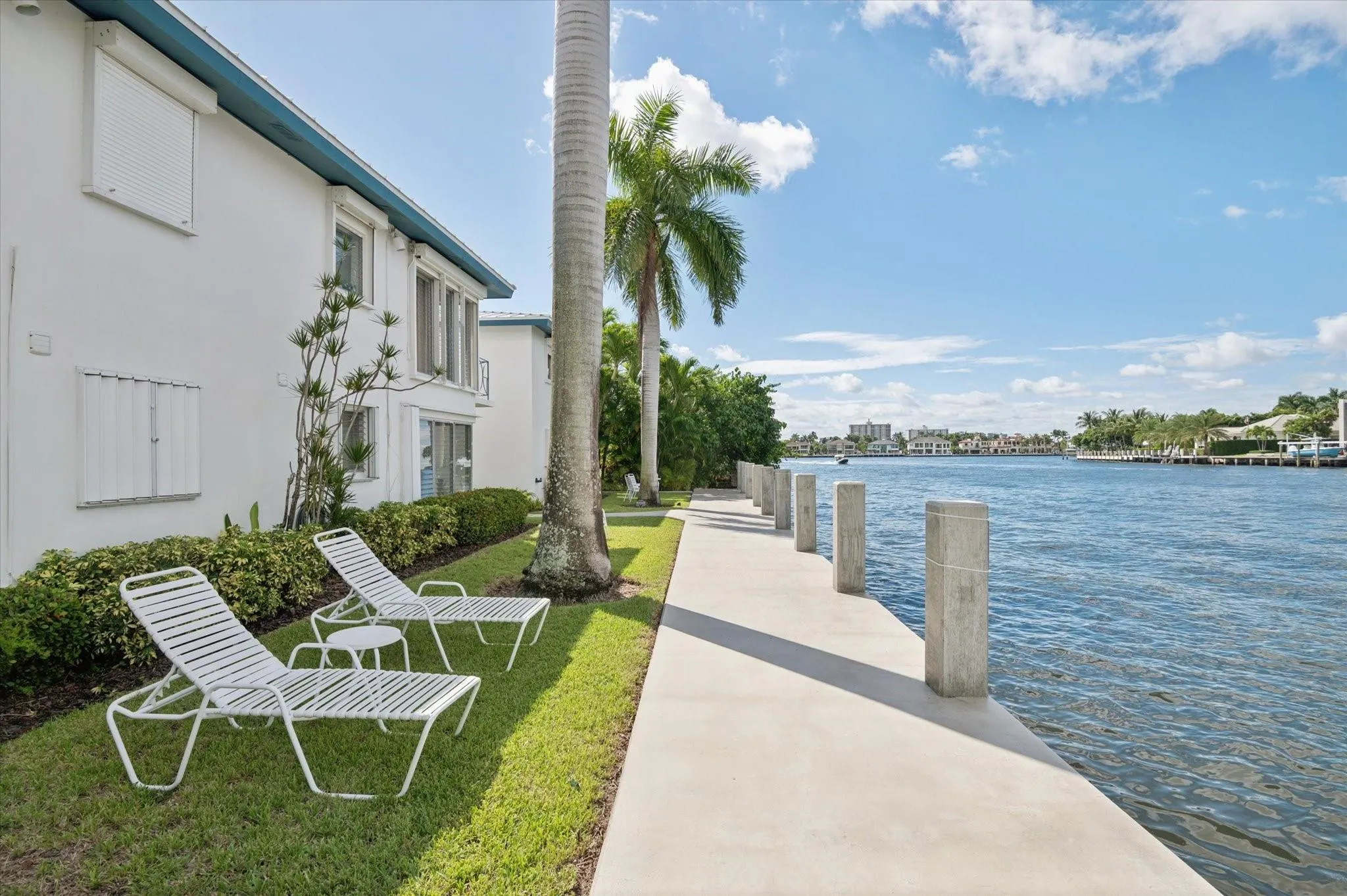 561 Bayshore Dr, #1