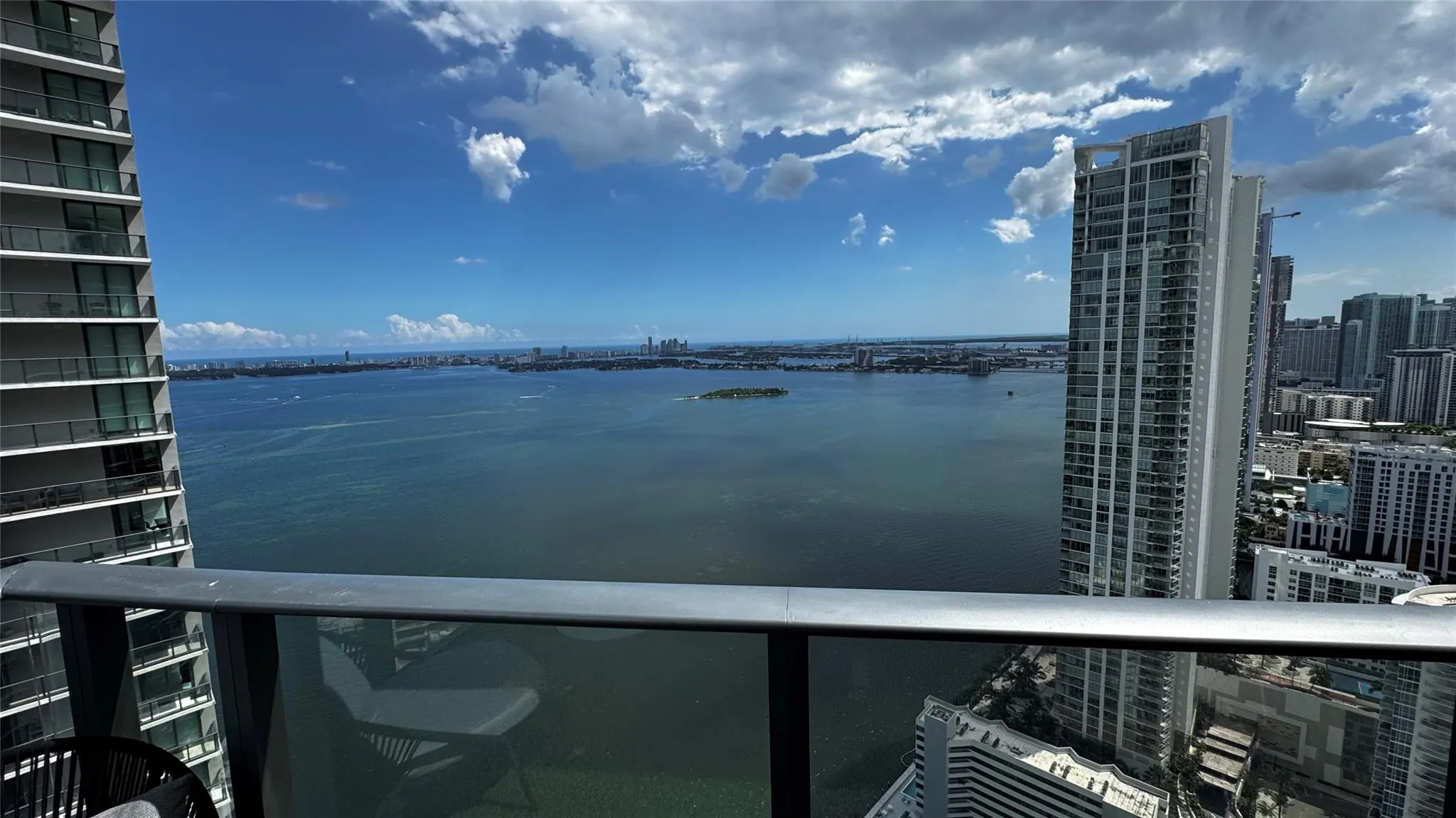 650 NE 32ND ST, #4307