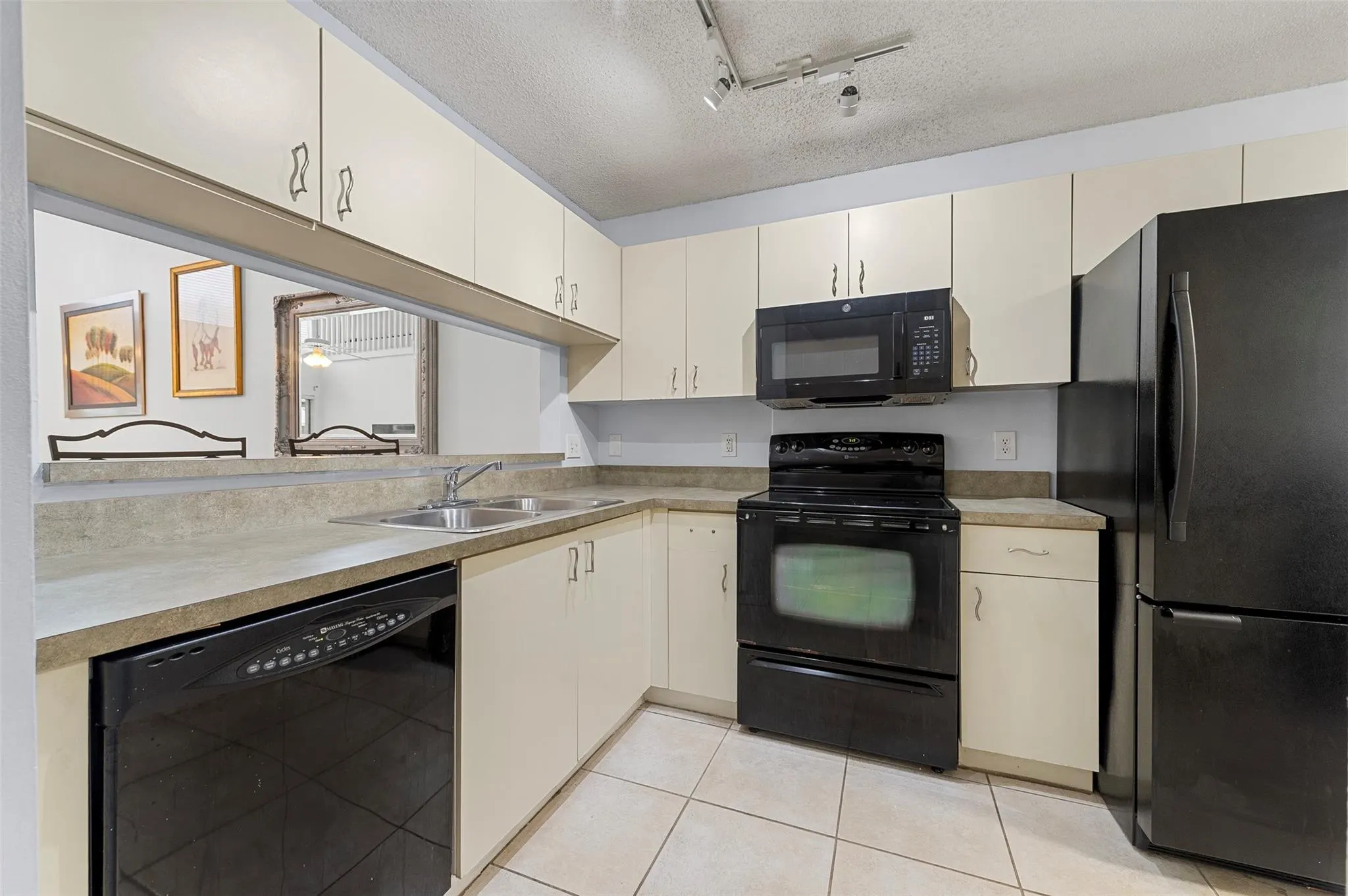 7602 Pinewalk Dr, #154