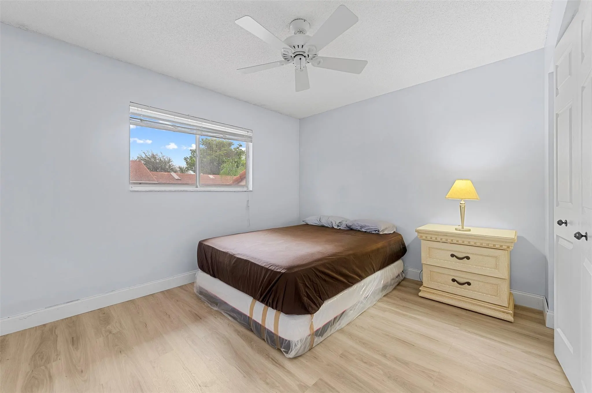 7602 Pinewalk Dr, #154