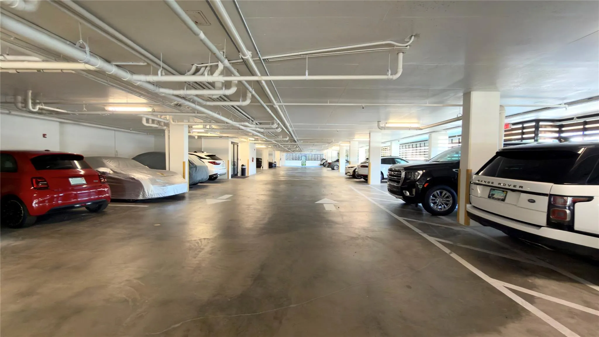 2770 NE 14th St, #303