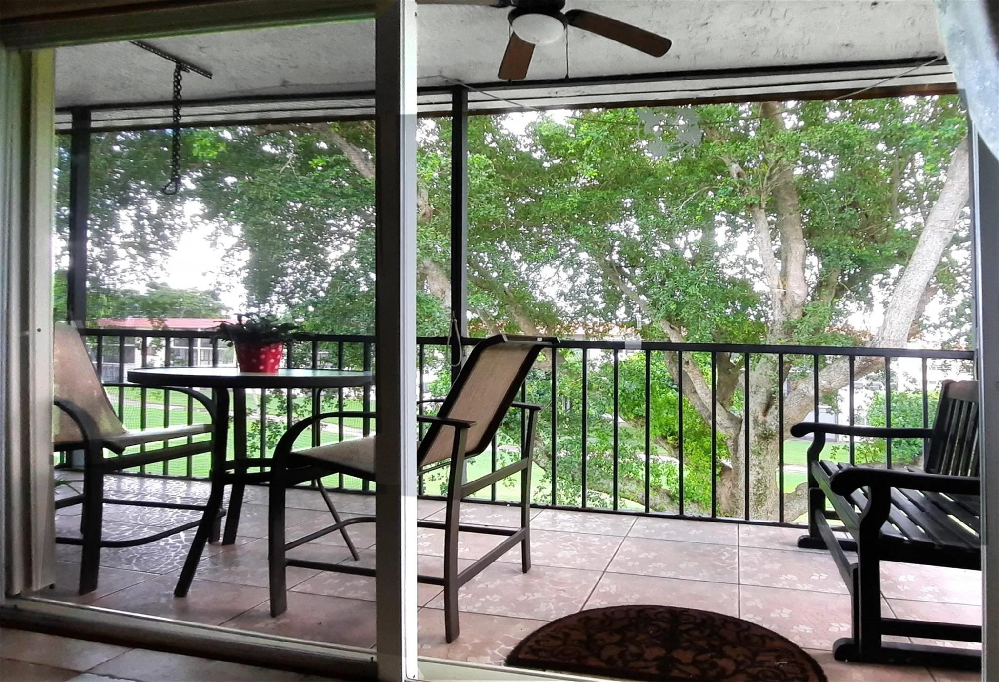 291 S Hollybrook Dr, #305