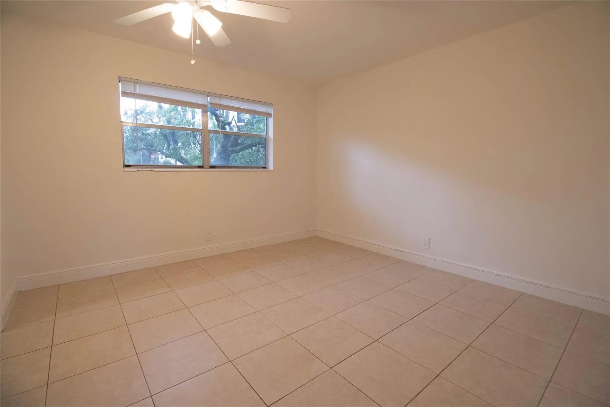 400 SW 7th Ave, #8